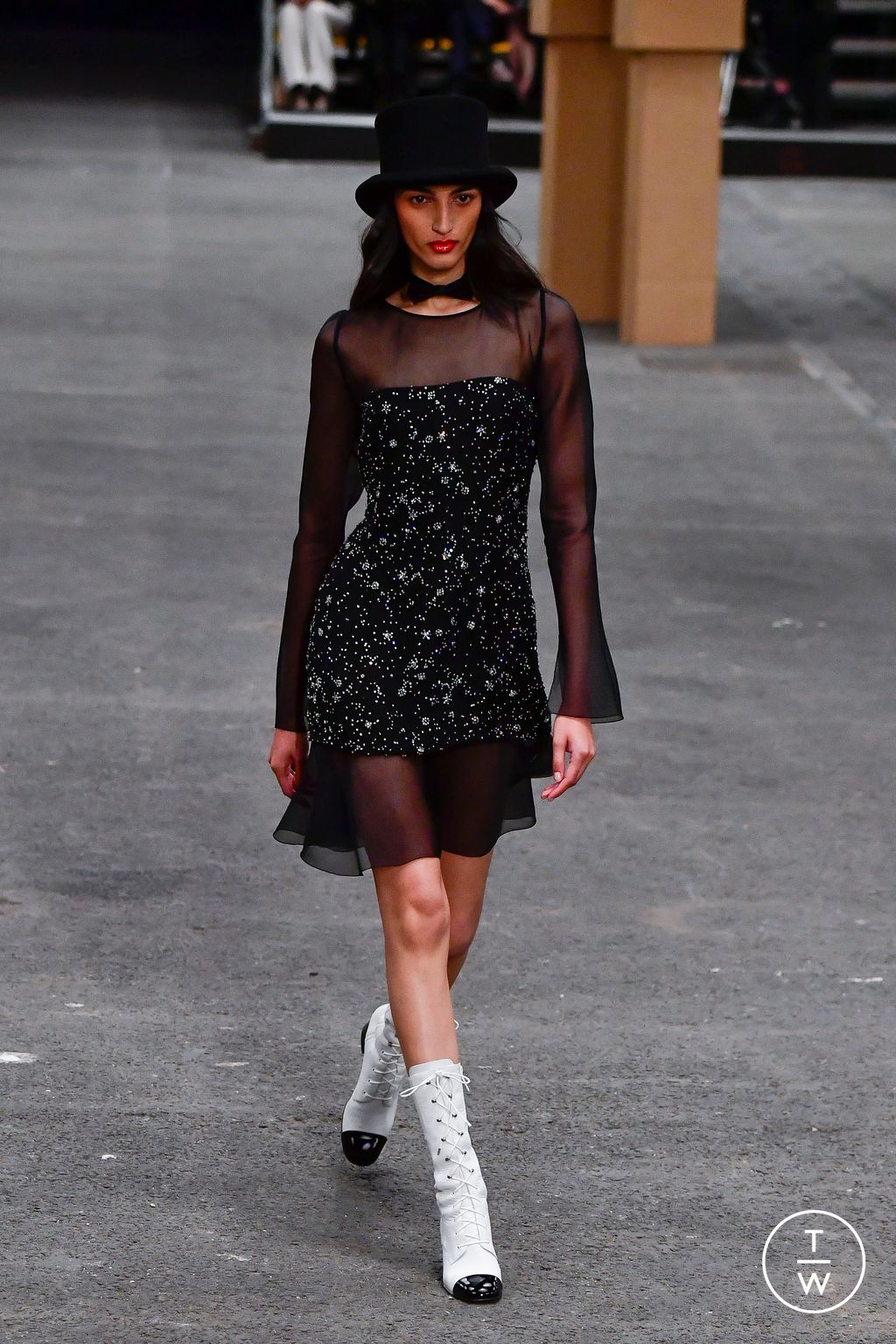 Fashion Week Paris Spring/Summer 2023 look 38 from the Chanel collection 高级定制