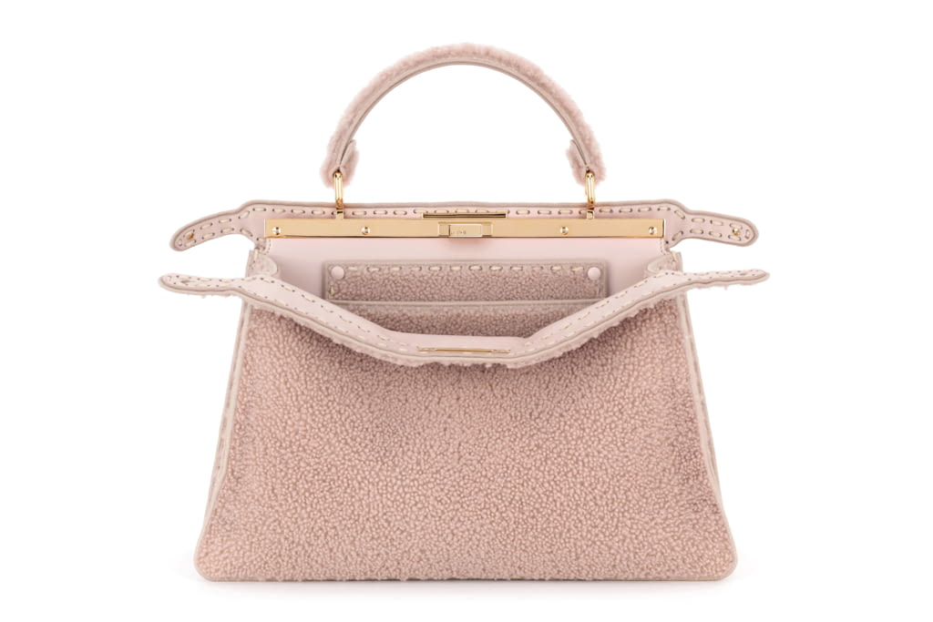 Fashion Week Milan Fall/Winter 2021 look 18 from the Fendi collection womenswear accessories