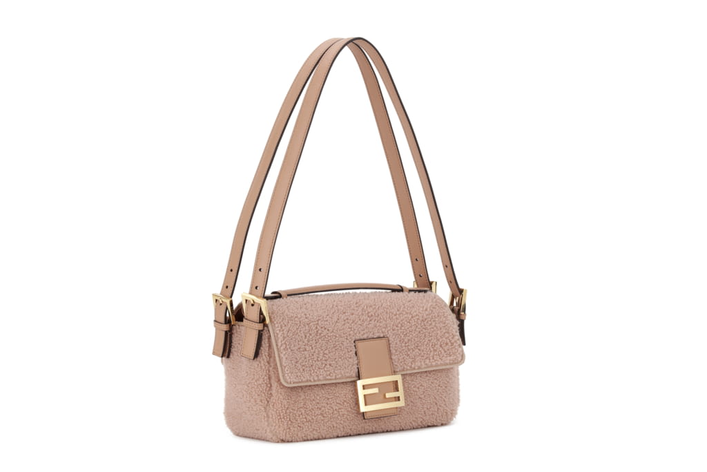 Fashion Week Milan Fall/Winter 2021 look 37 from the Fendi collection womenswear accessories