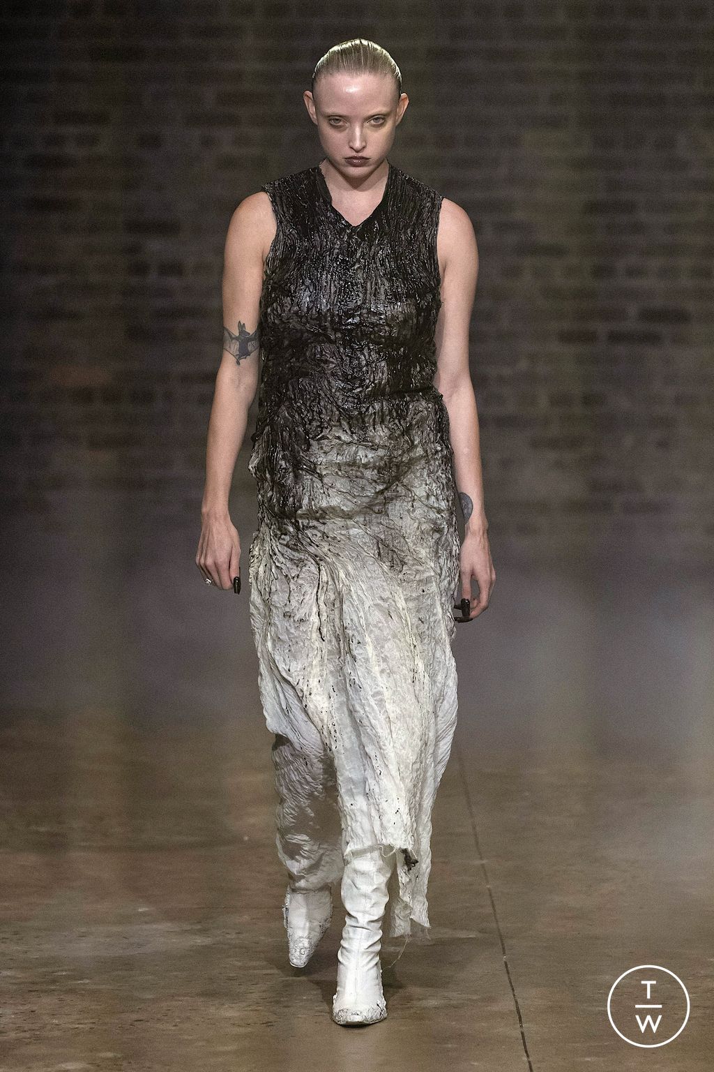 Fashion Week New York Spring/Summer 2023 look 23 from the Elena Velez collection 女装