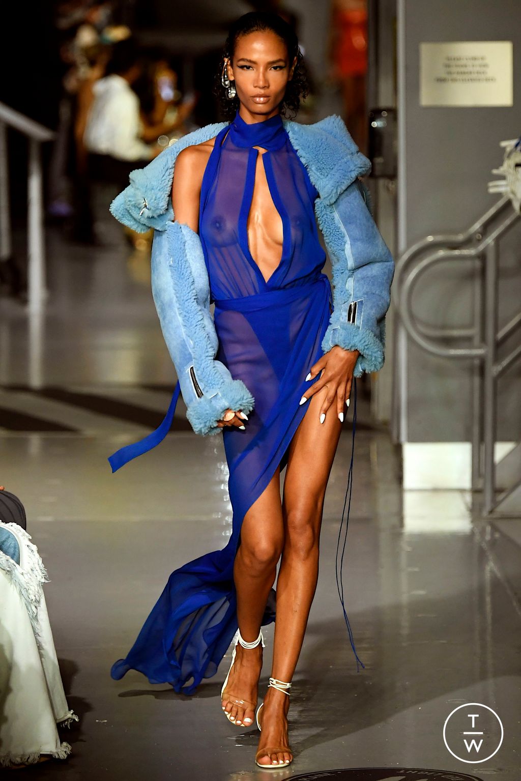 Fashion Week New York Spring/Summer 2023 look 7 de la collection LaQuan Smith womenswear