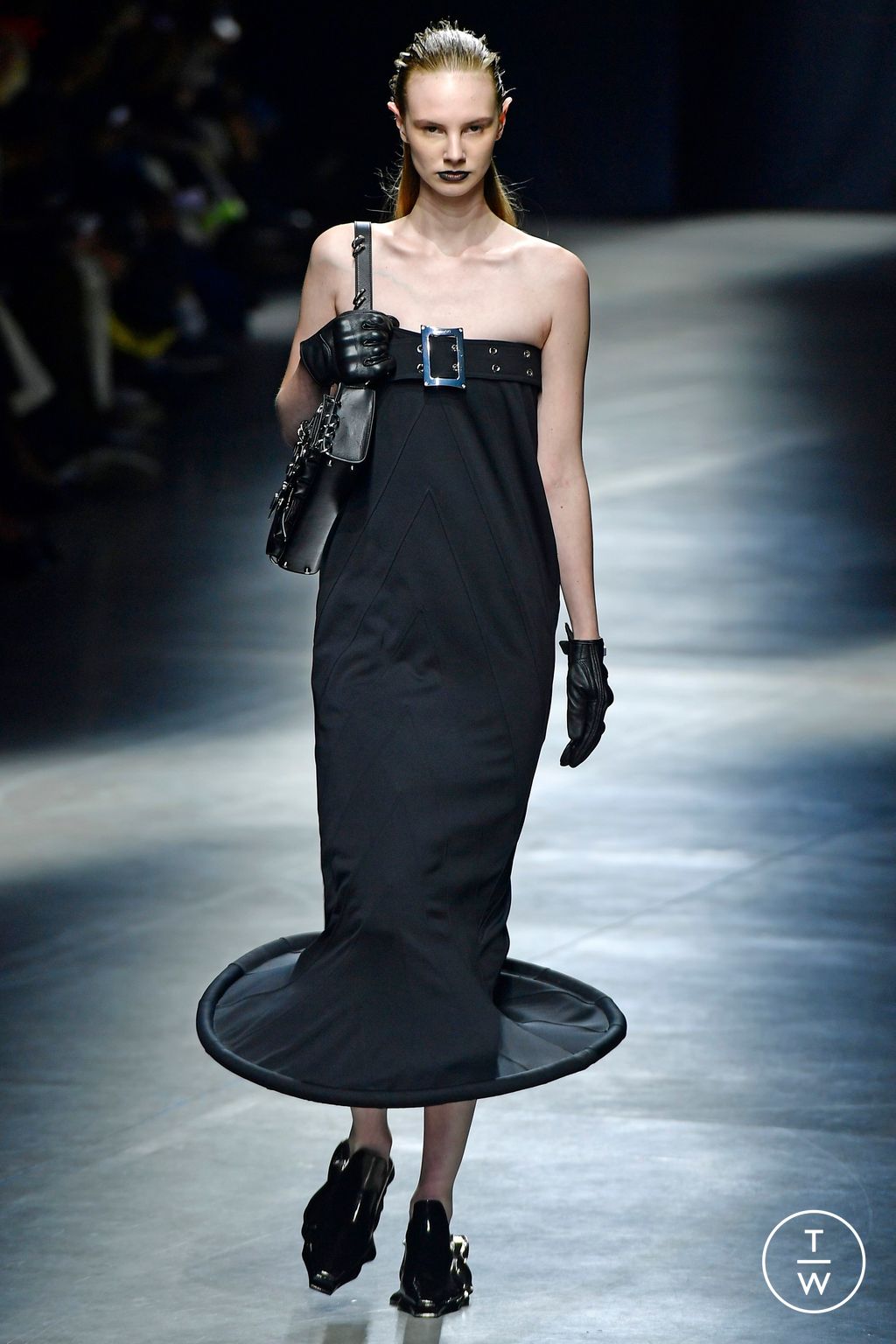 Fashion Week Milan Spring/Summer 2023 look 12 de la collection Annakiki womenswear