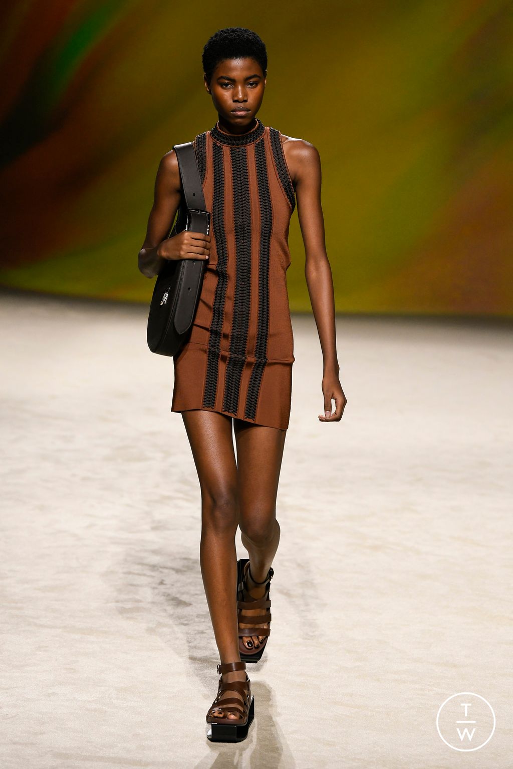 Fashion Week Paris Spring/Summer 2023 look 9 from the Hermès collection womenswear
