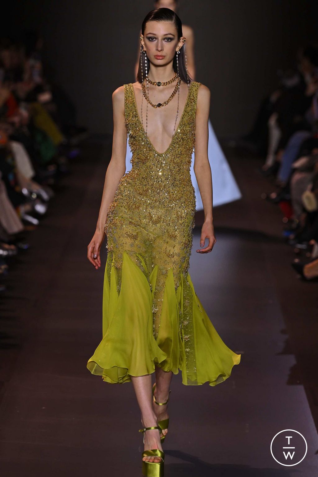 Fashion Week Paris Spring/Summer 2023 look 22 from the Georges Hobeika collection couture