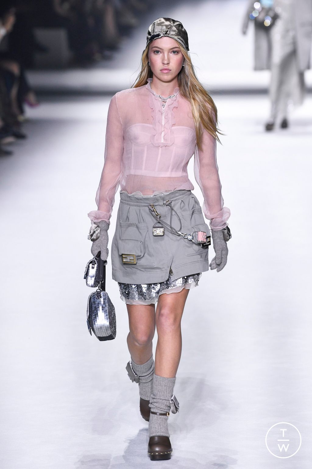 Fashion Week New York Resort 2023 look 1 from the Fendi collection womenswear