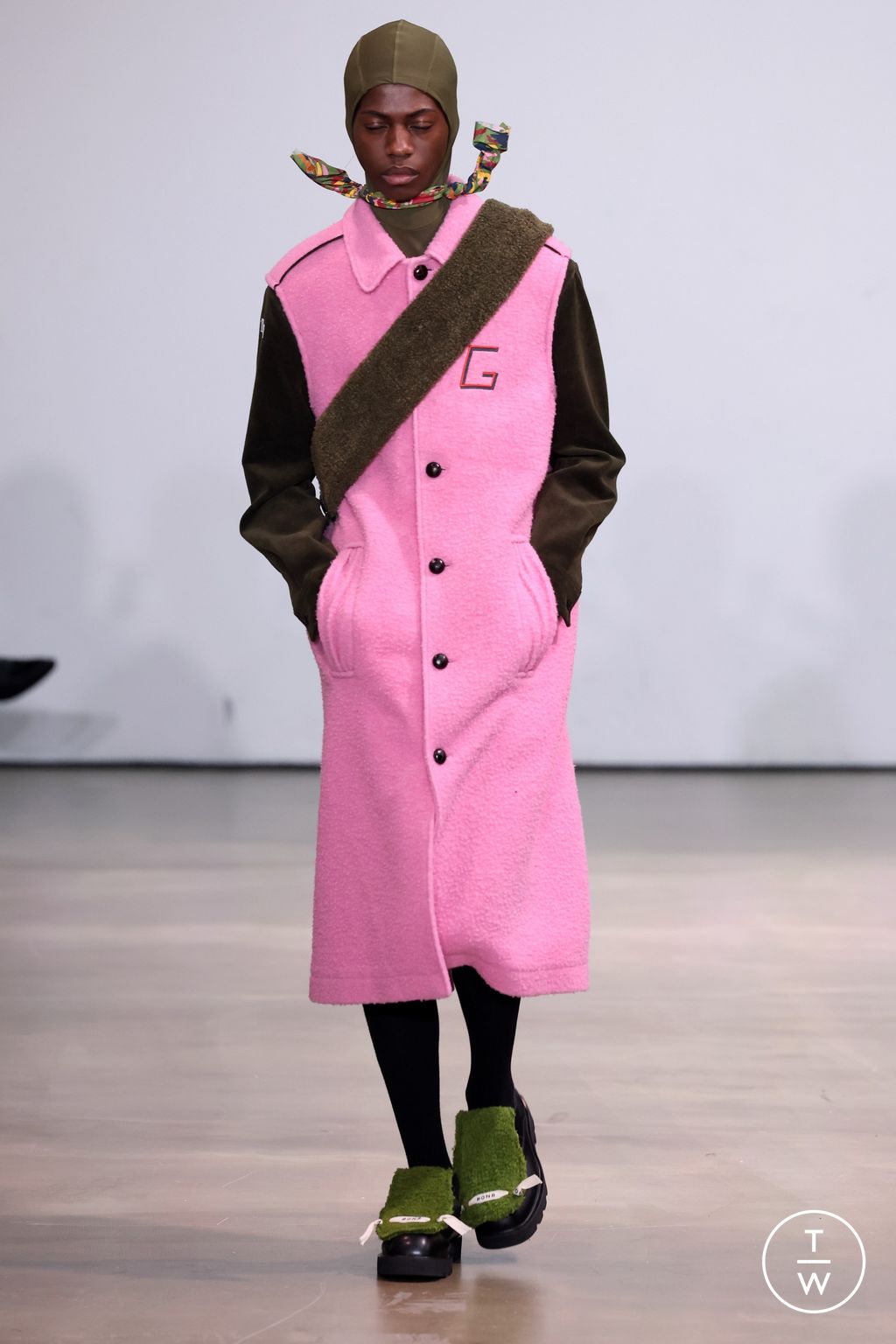 Fashion Week Paris Fall/Winter 2024 look 20 de la collection 8ON8 menswear