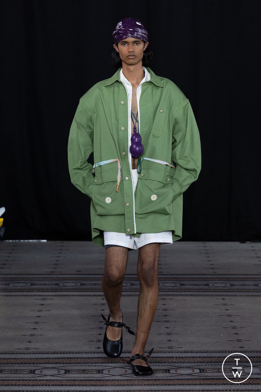 Fashion Week Paris Spring-Summer 2025 look 16 from the 8ON8 collection menswear