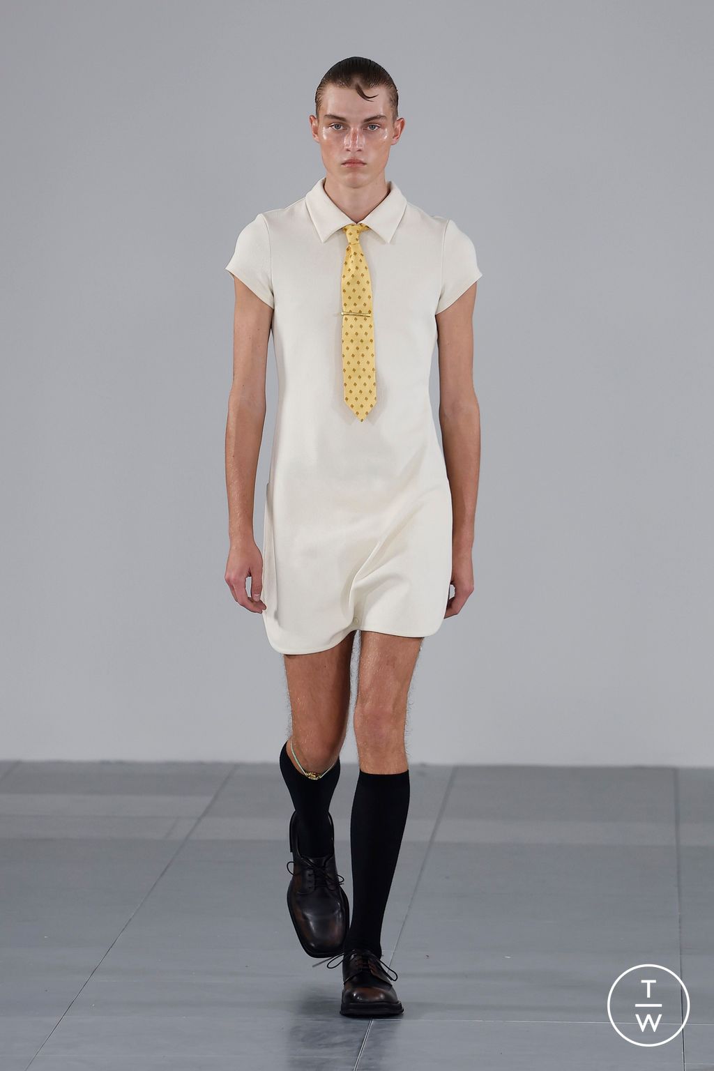 Fashion Week London Spring/Summer 2024 look 3 from the 8ON8 collection 女装