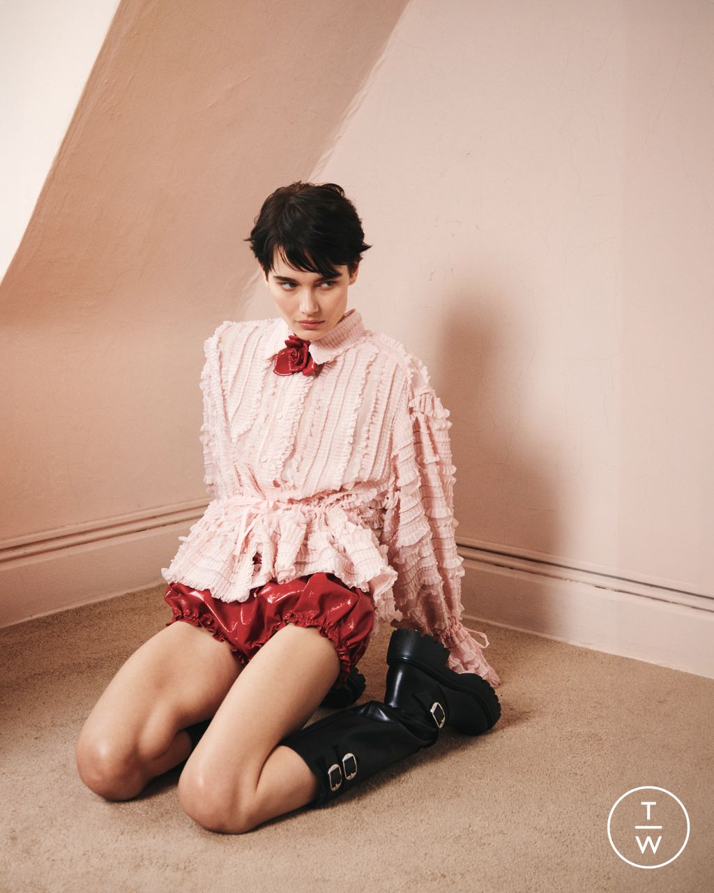 Fashion Week New York Pre-Fall 2025 look 9 from the AKNVAS collection womenswear