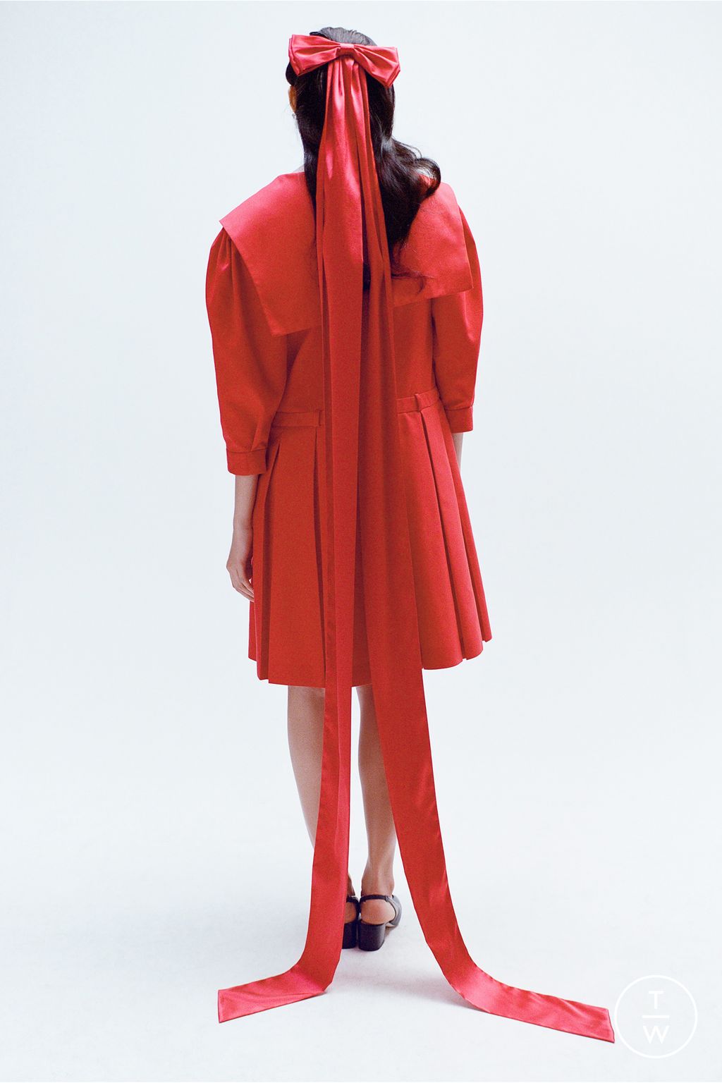 Fashion Week New York Resort 2024 look 9 from the Sandy Liang collection womenswear