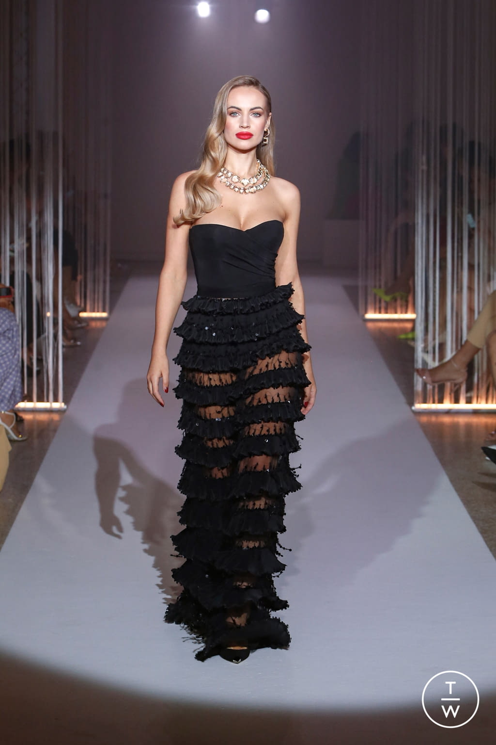 Fashion Week Milan Fall/Winter 2022 look 9 from the Elisabetta Franchi collection womenswear