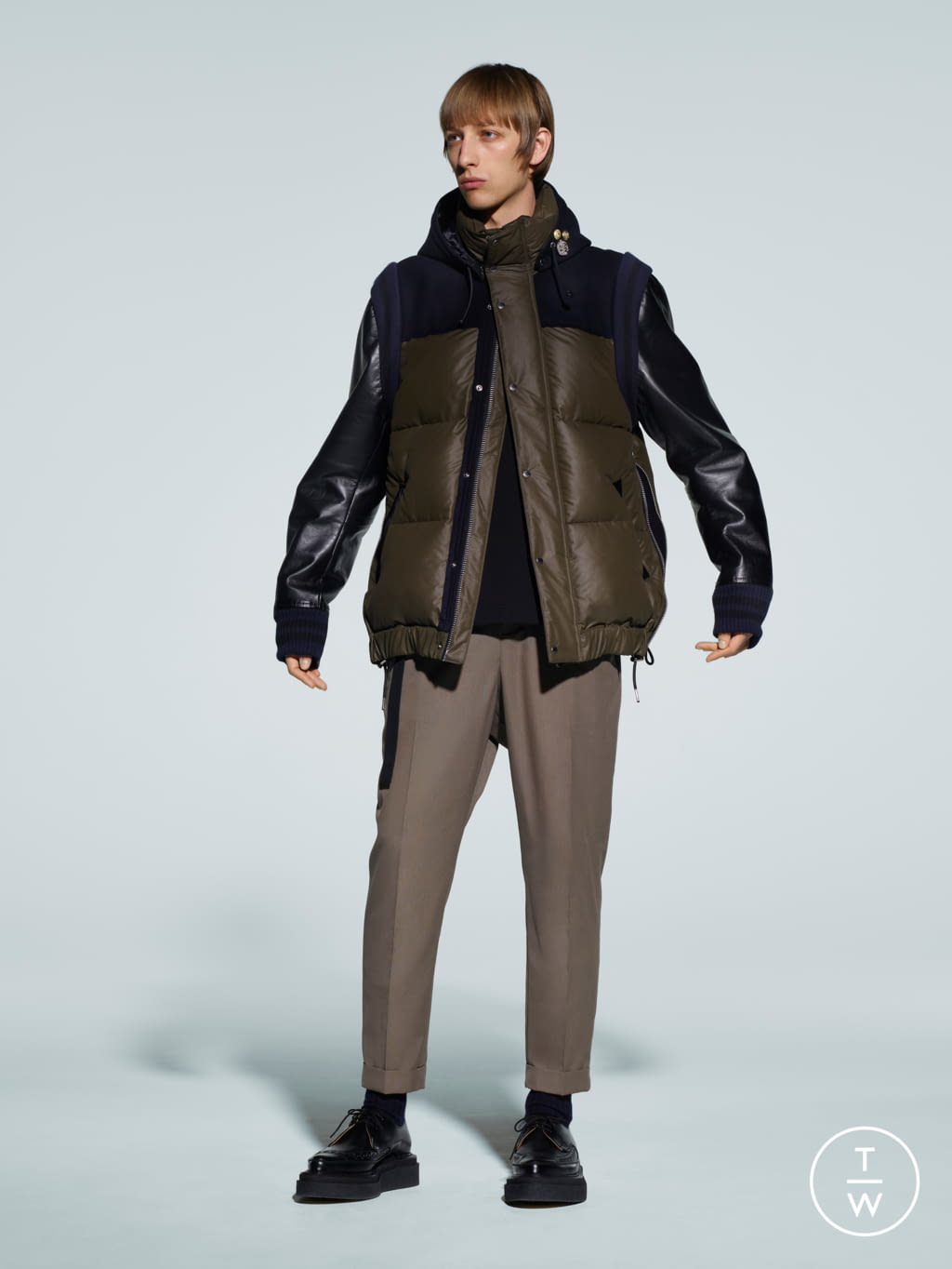 Fashion Week Paris Fall/Winter 2021 look 9 from the Sacai collection menswear