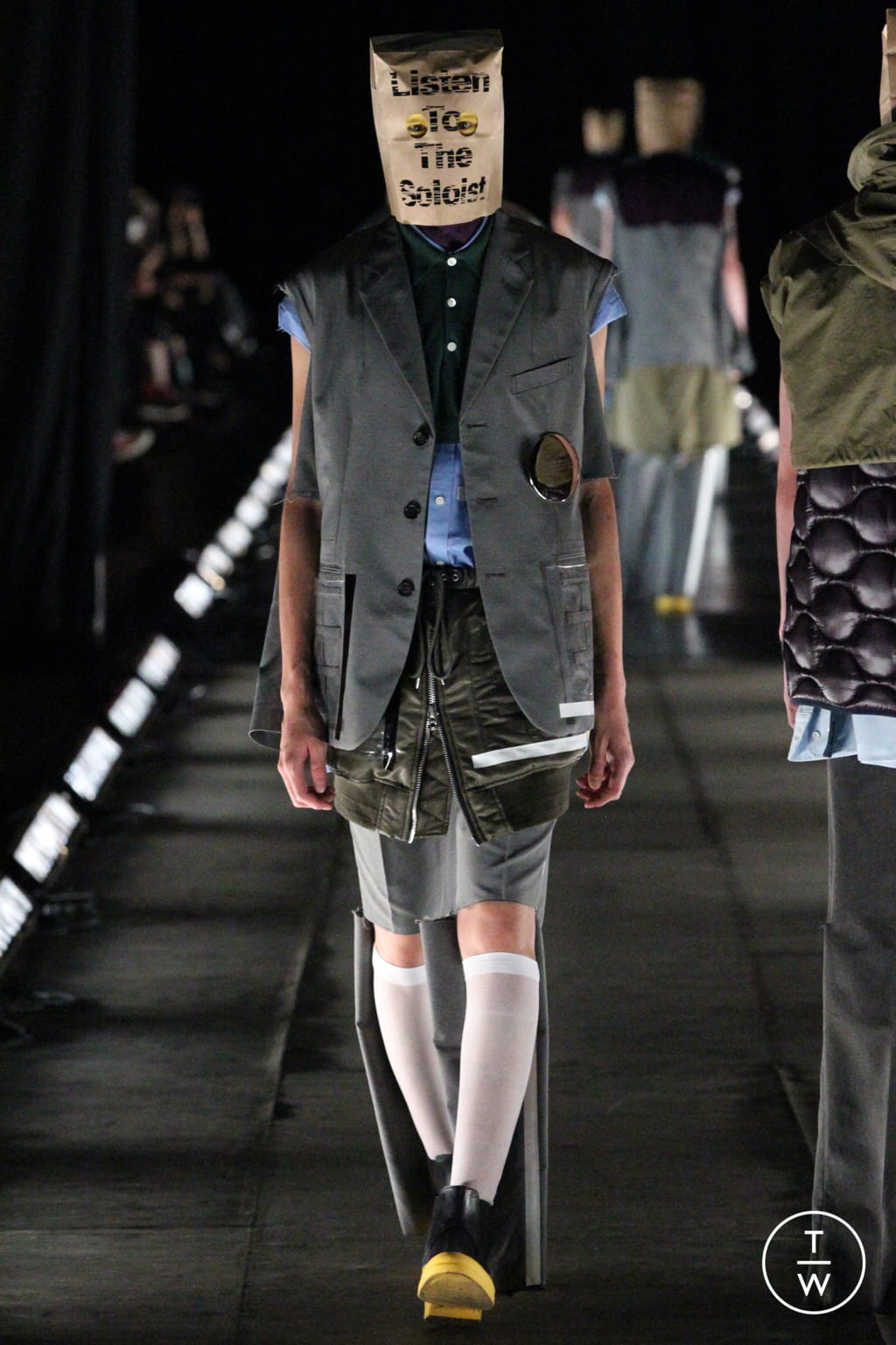 Fashion Week Paris Spring/Summer 2022 look 9 from the Takahiromiyashita The Soloist collection 女装