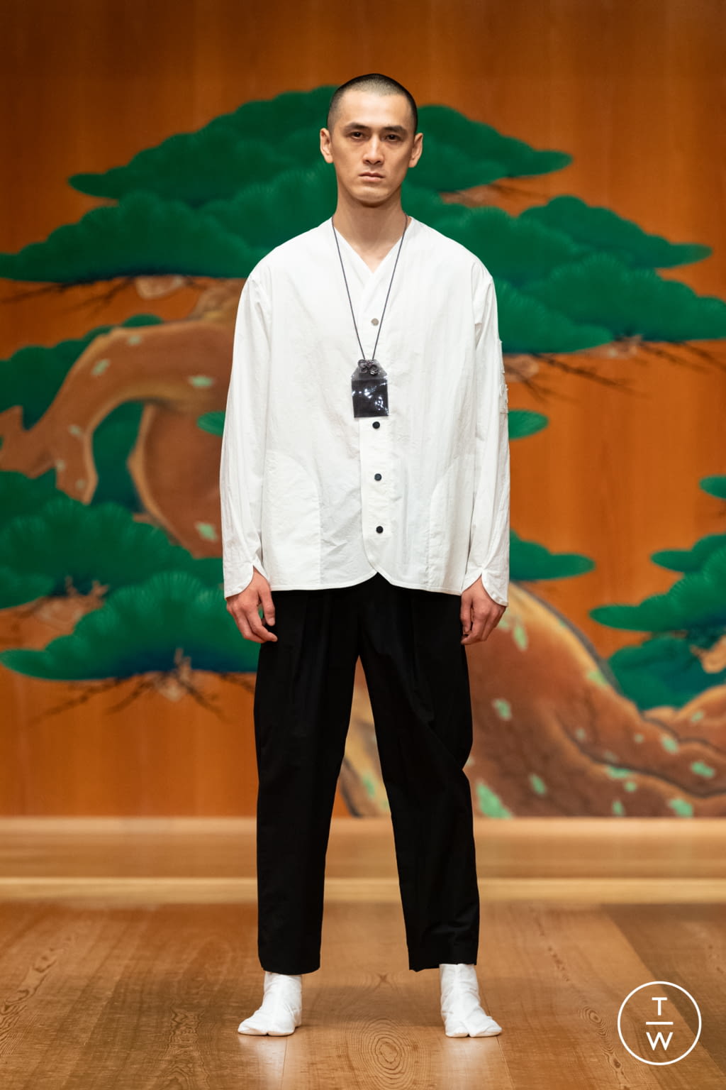 Fashion Week Paris Spring/Summer 2021 look 9 from the Yoshio Kubo collection menswear