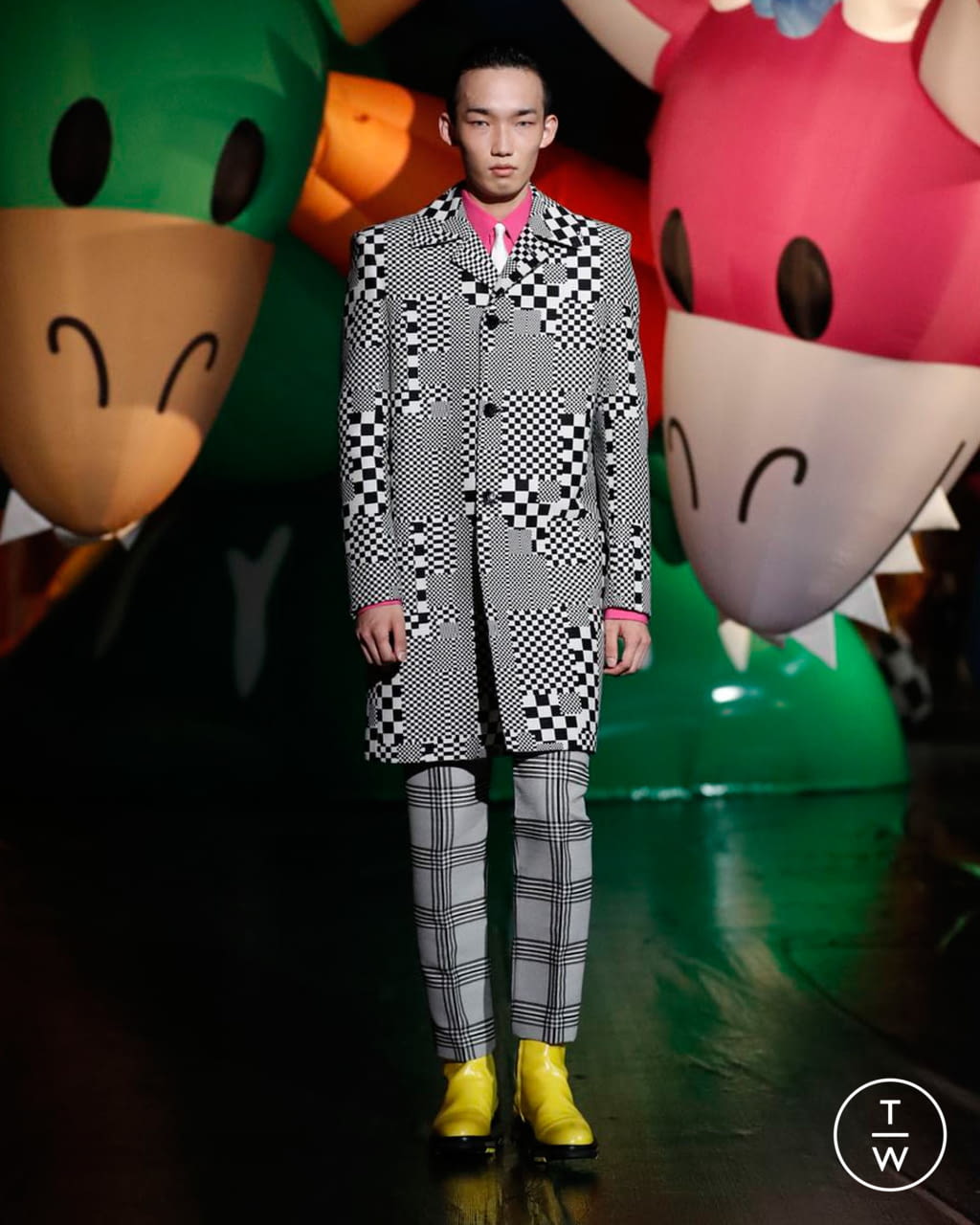 Fashion Week Paris Spring/Summer 2021 look 71 from the Louis Vuitton collection menswear