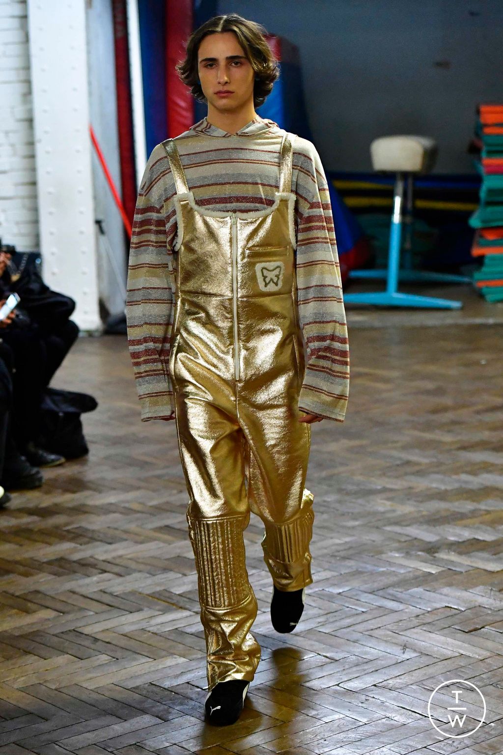 Fashion Week Paris Fall/Winter 2023 look 21 from the Lazoschmidl collection menswear