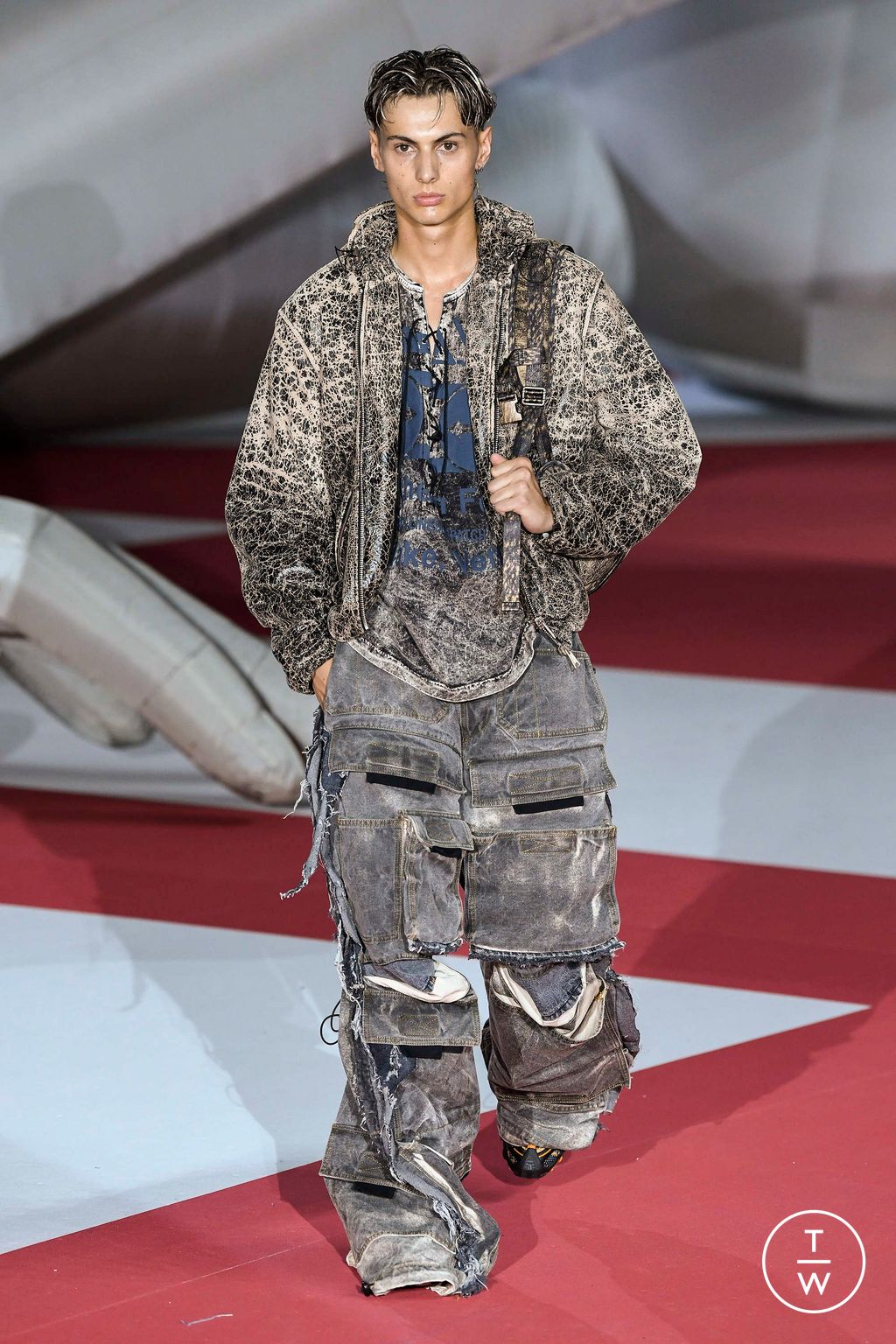 Fashion Week Milan Spring/Summer 2023 look 40 from the DIESEL collection 女装