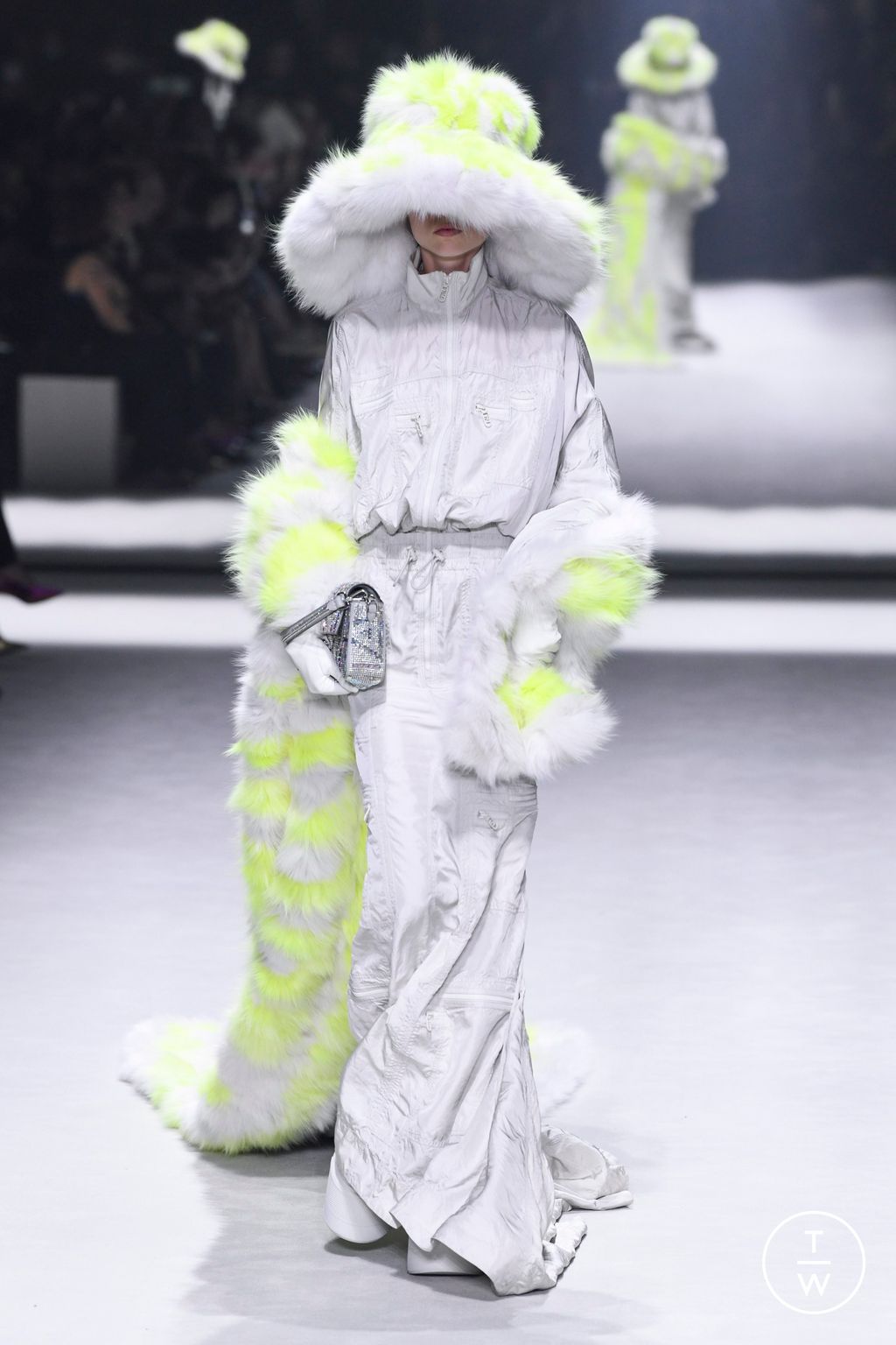 Fashion Week New York Resort 2023 look 53 from the Fendi collection womenswear