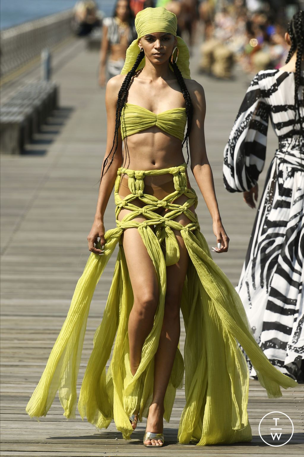 Fashion Week New York Spring/Summer 2023 look 37 from the Bronx & Banco collection womenswear