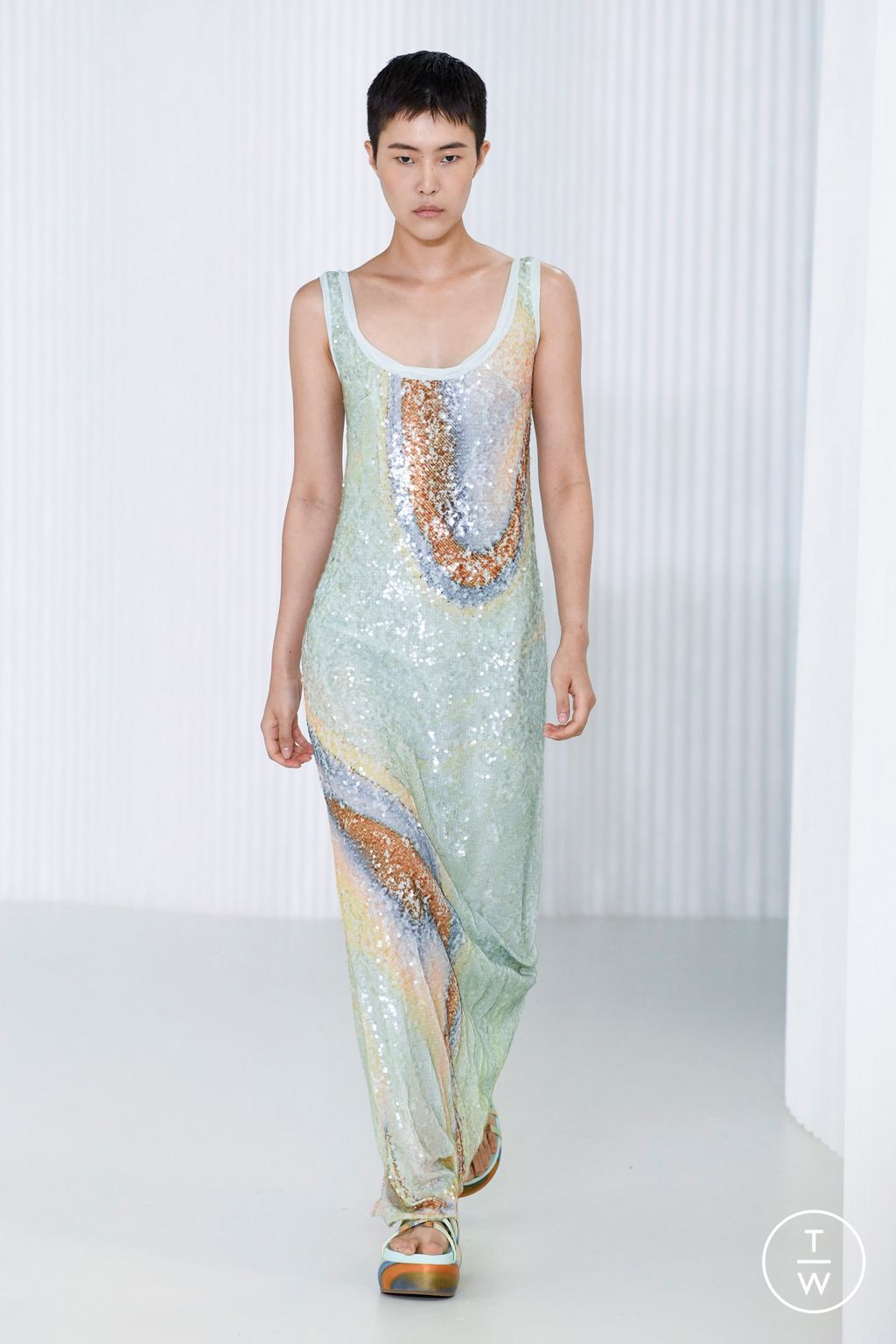 Fashion Week New York Spring/Summer 2023 look 22 de la collection Simkhai womenswear
