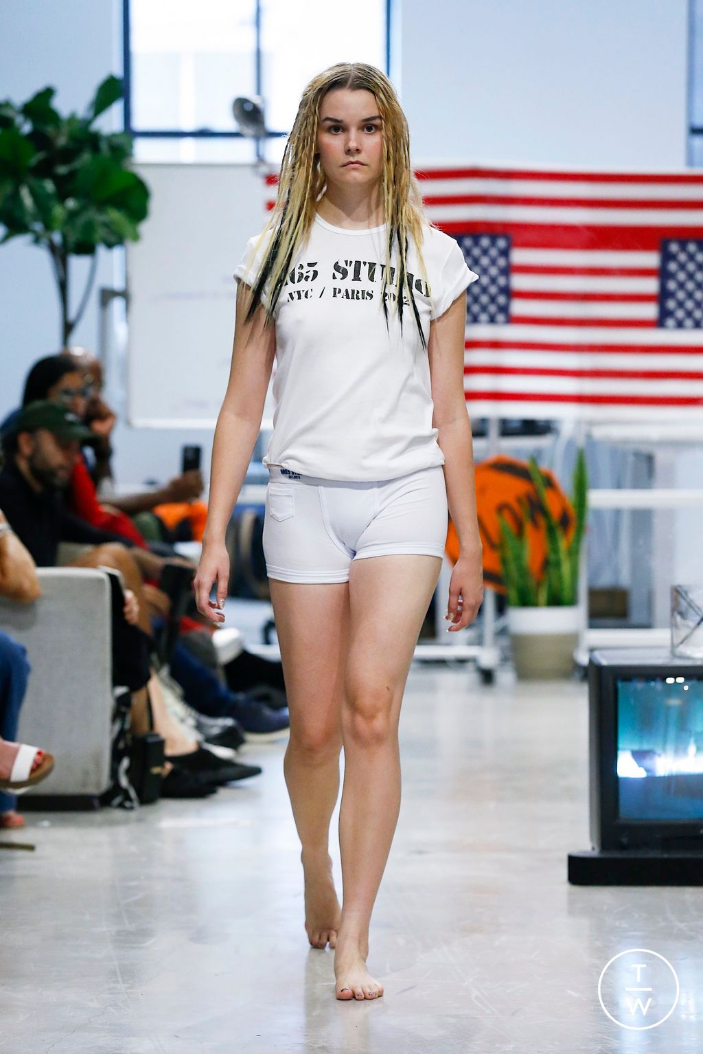Fashion Week New York Spring/Summer 2023 look 39 from the M65 collection womenswear