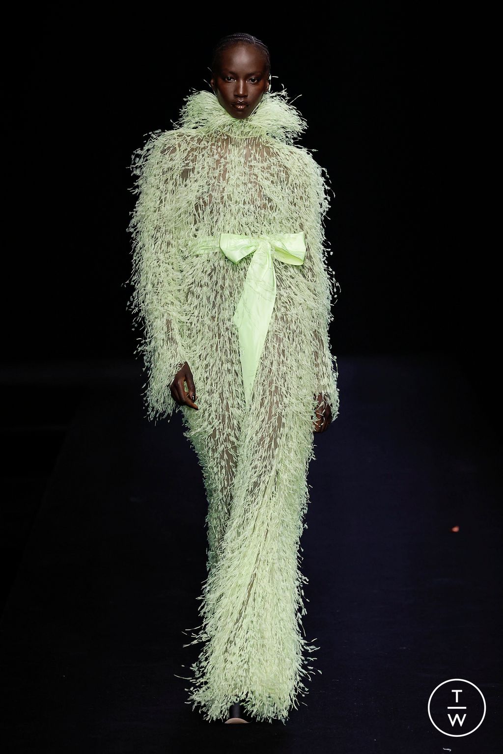 Fashion Week Paris Spring/Summer 2023 look 43 from the Valentino collection couture
