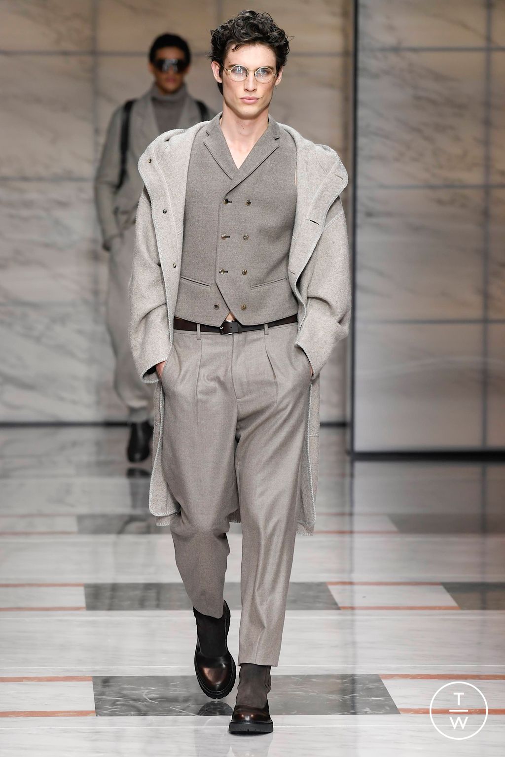 Fashion Week Milan Fall/Winter 2023 look 23 de la collection Giorgio Armani menswear