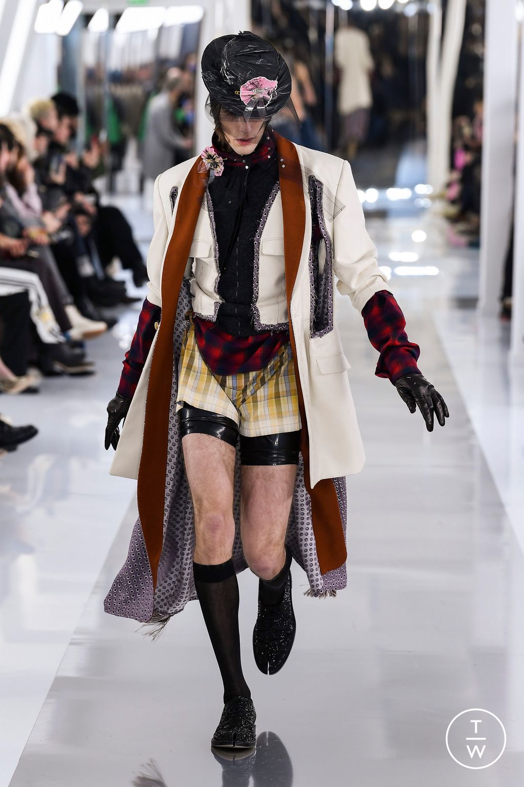 Fashion Week Paris Fall/Winter 2023 look 39 de la collection Maison Margiela menswear