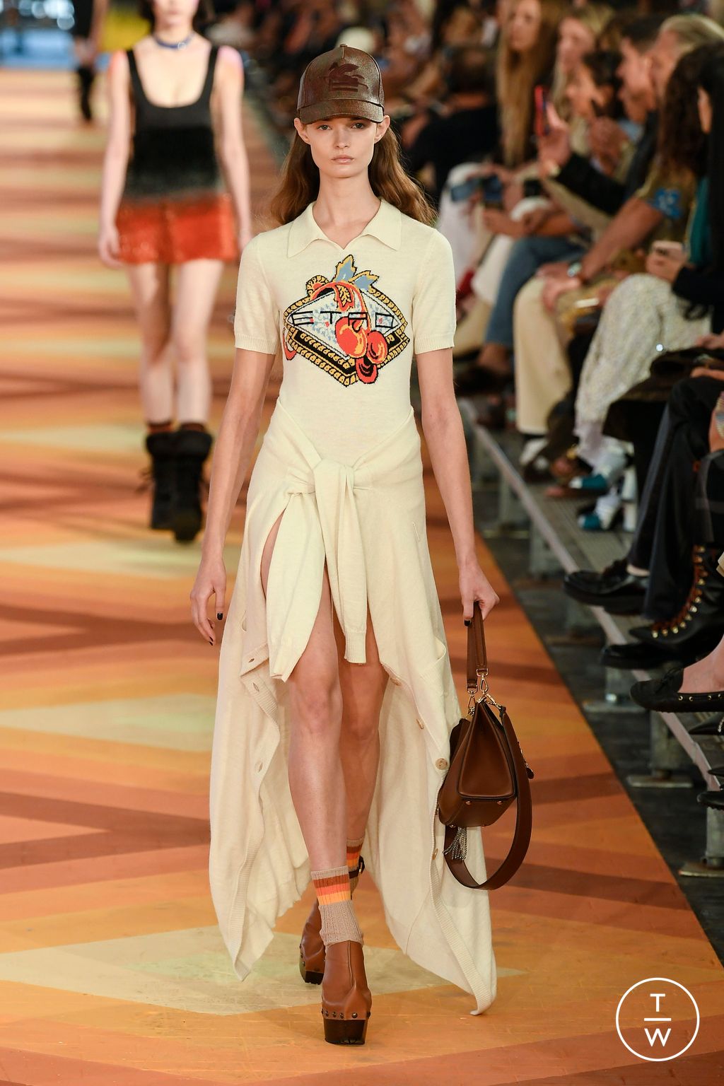 Fashion Week Milan Spring/Summer 2023 look 23 from the Etro collection womenswear