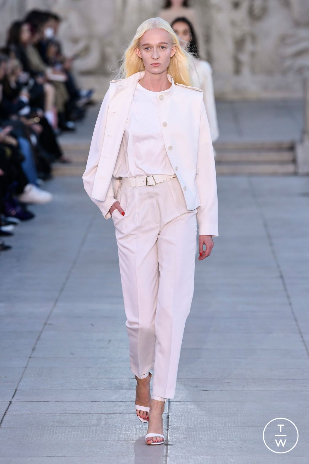 Fashion Week Paris Spring/Summer 2023 look 25 from the Akris collection womenswear