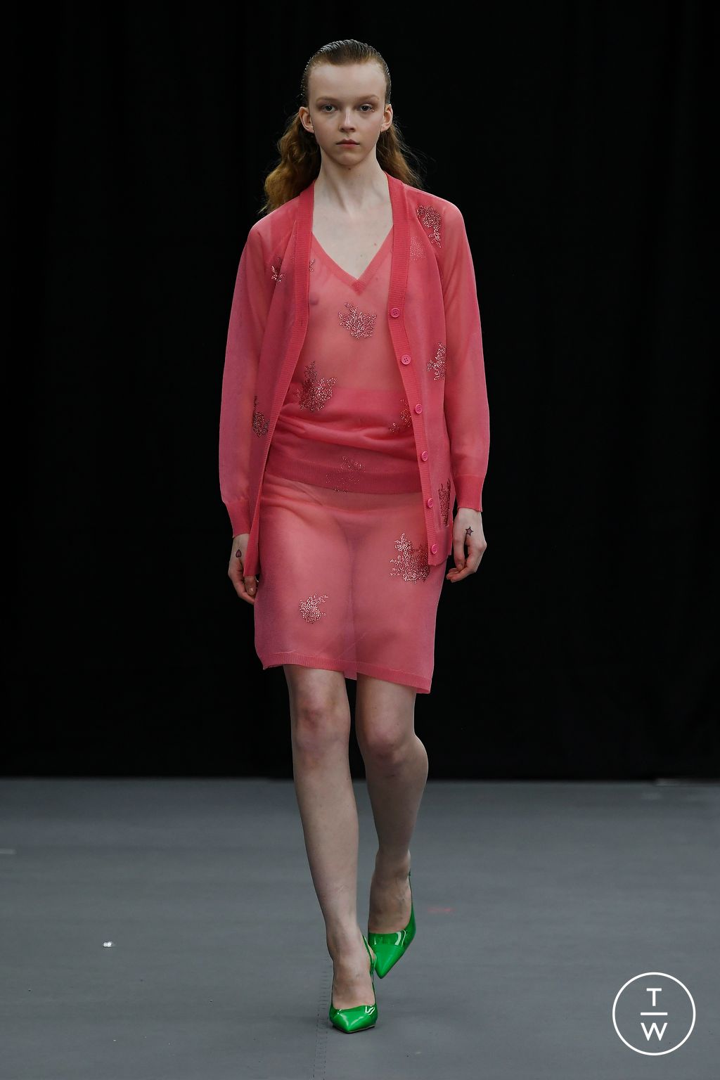 Fashion Week London Spring/Summer 2023 look 17 de la collection Huishan Zhang womenswear