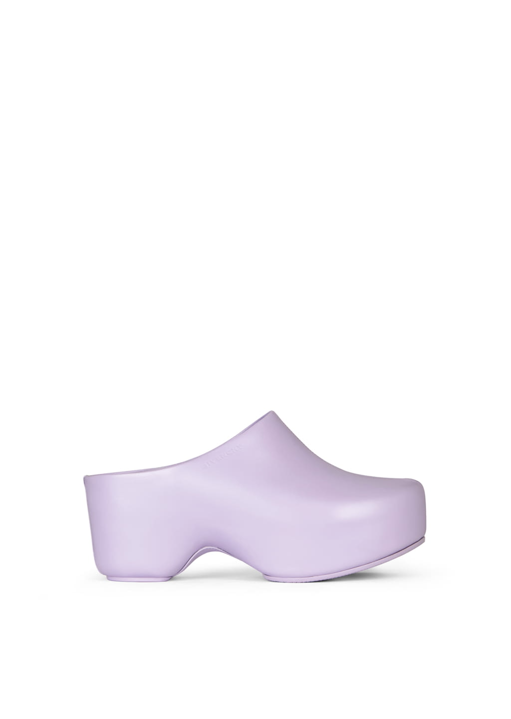 Fashion Week Paris Spring/Summer 2022 look 45 from the Givenchy collection womenswear accessories