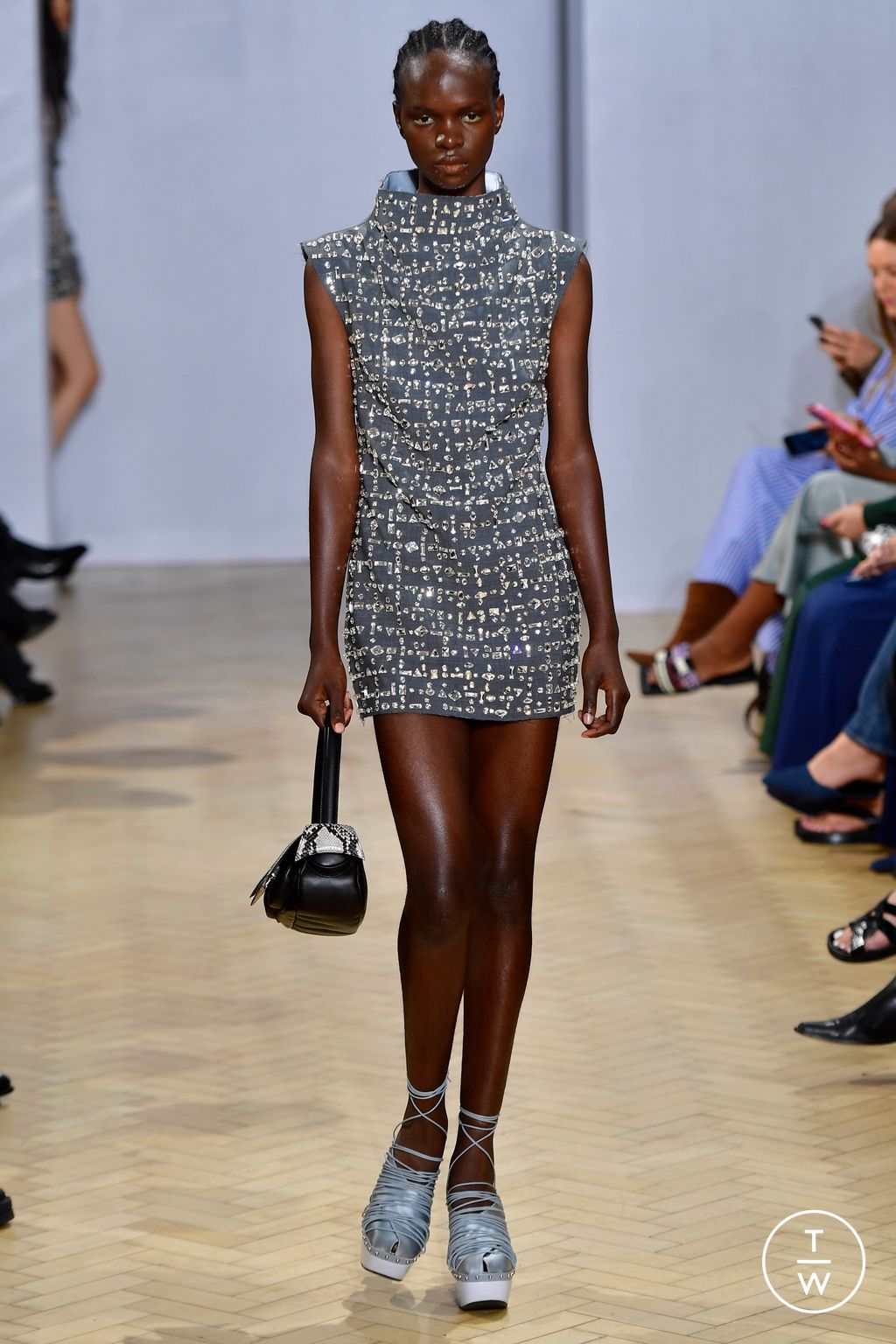 Fashion Week London Spring/Summer 2023 look 23 from the 16Arlington collection 女装