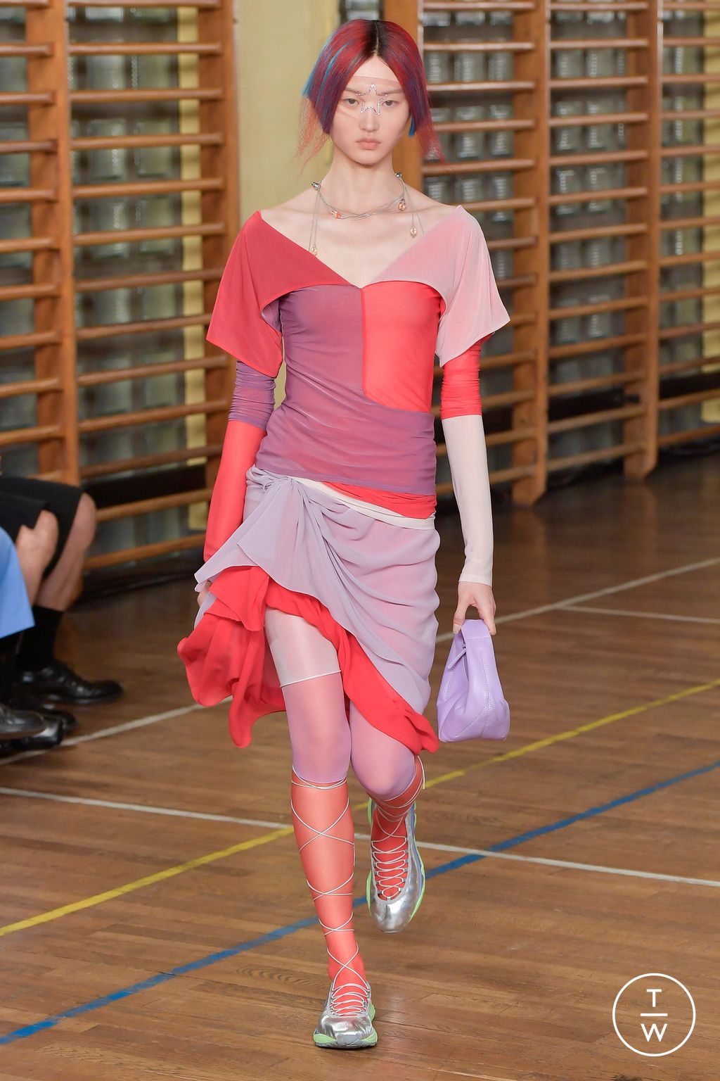 Fashion Week Paris Spring/Summer 2023 look 15 from the Kiko Kostadinov collection womenswear