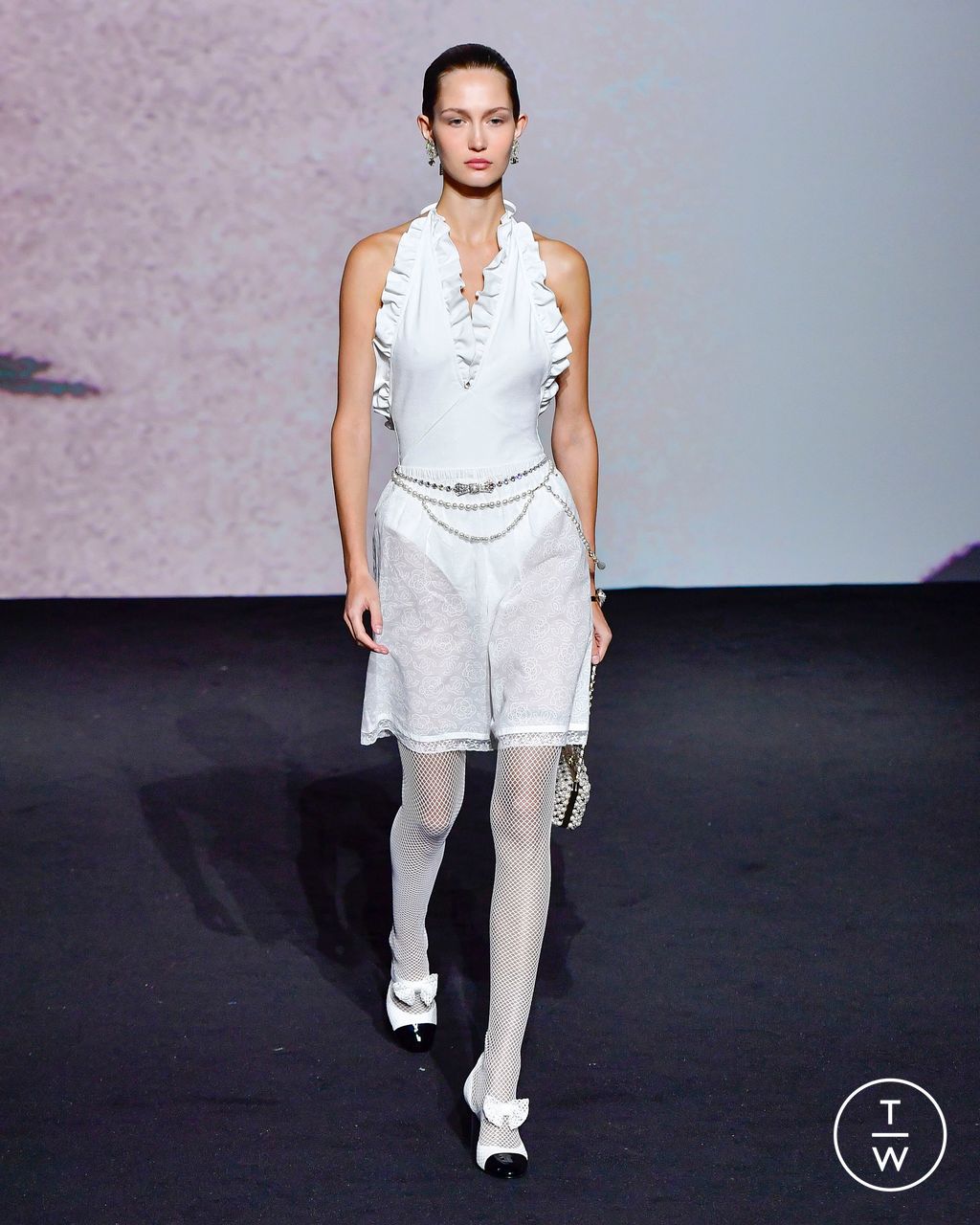 Fashion Week Paris Spring/Summer 2023 look 8 from the Chanel collection 女装