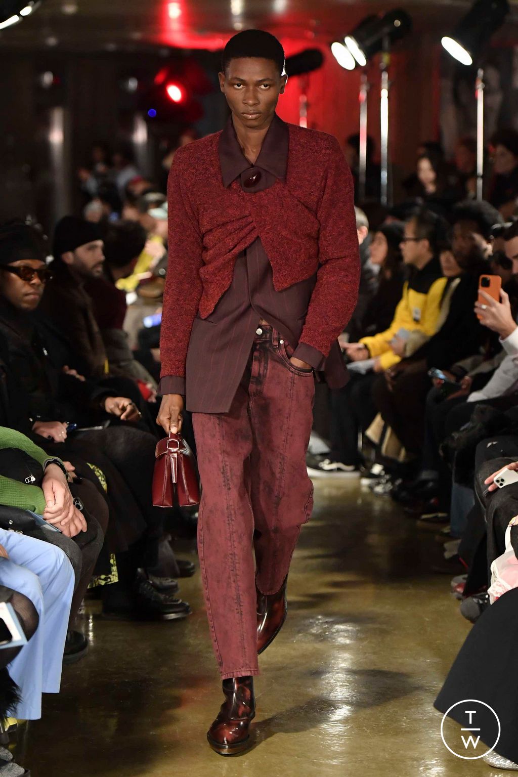 Fashion Week Paris Fall/Winter 2023 look 8 from the Namacheko collection menswear