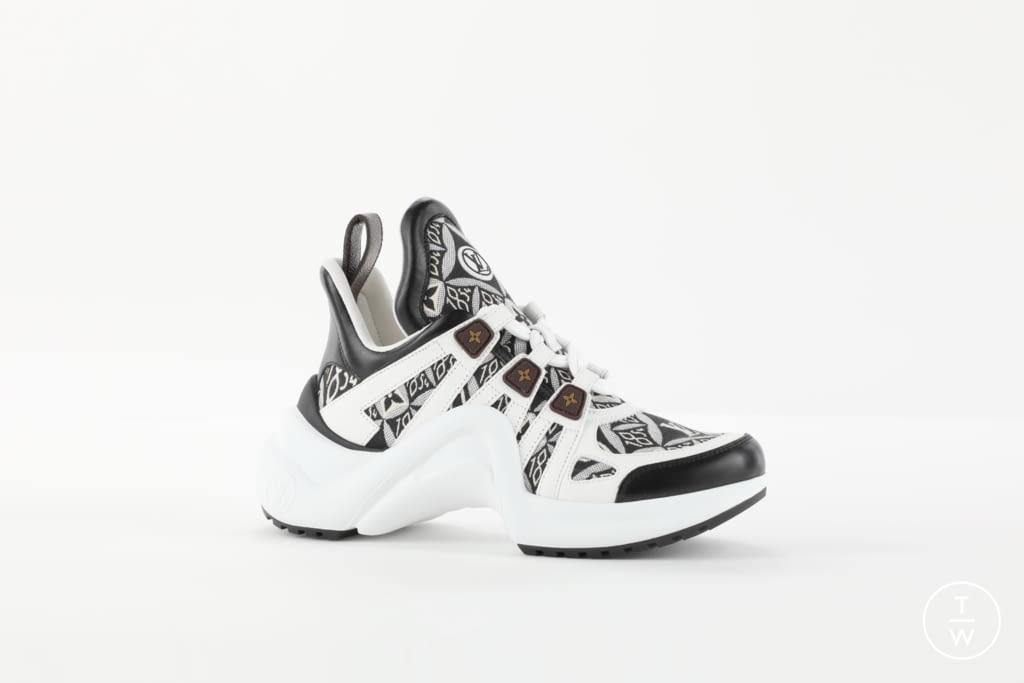 Fashion Week Paris Spring/Summer 2021 look 91 from the Louis Vuitton collection womenswear accessories