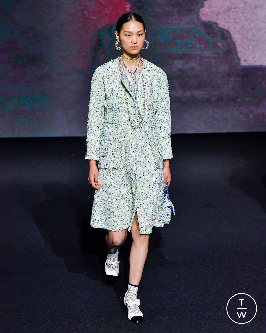 Fashion Week Paris Spring/Summer 2023 look 20 from the Chanel collection womenswear