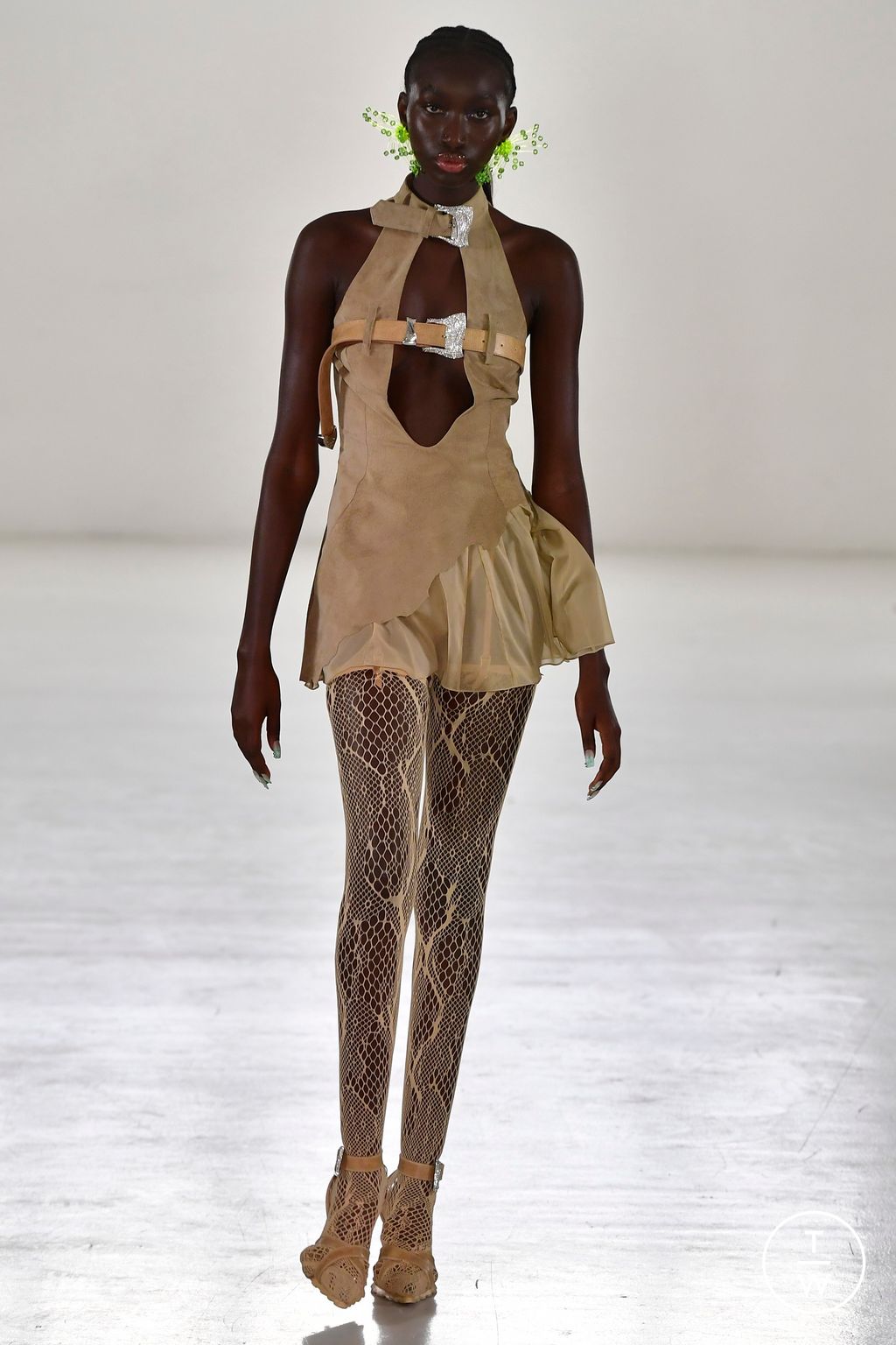 Fashion Week London Spring/Summer 2023 look 16 from the Poster Girl collection 女装