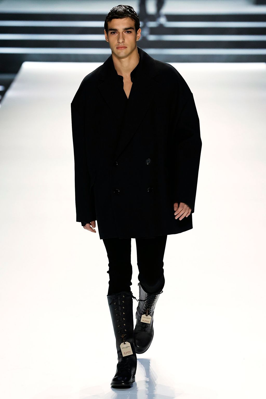 Fashion Week Milan Fall/Winter 2023 look 40 de la collection Dolce & Gabbana menswear