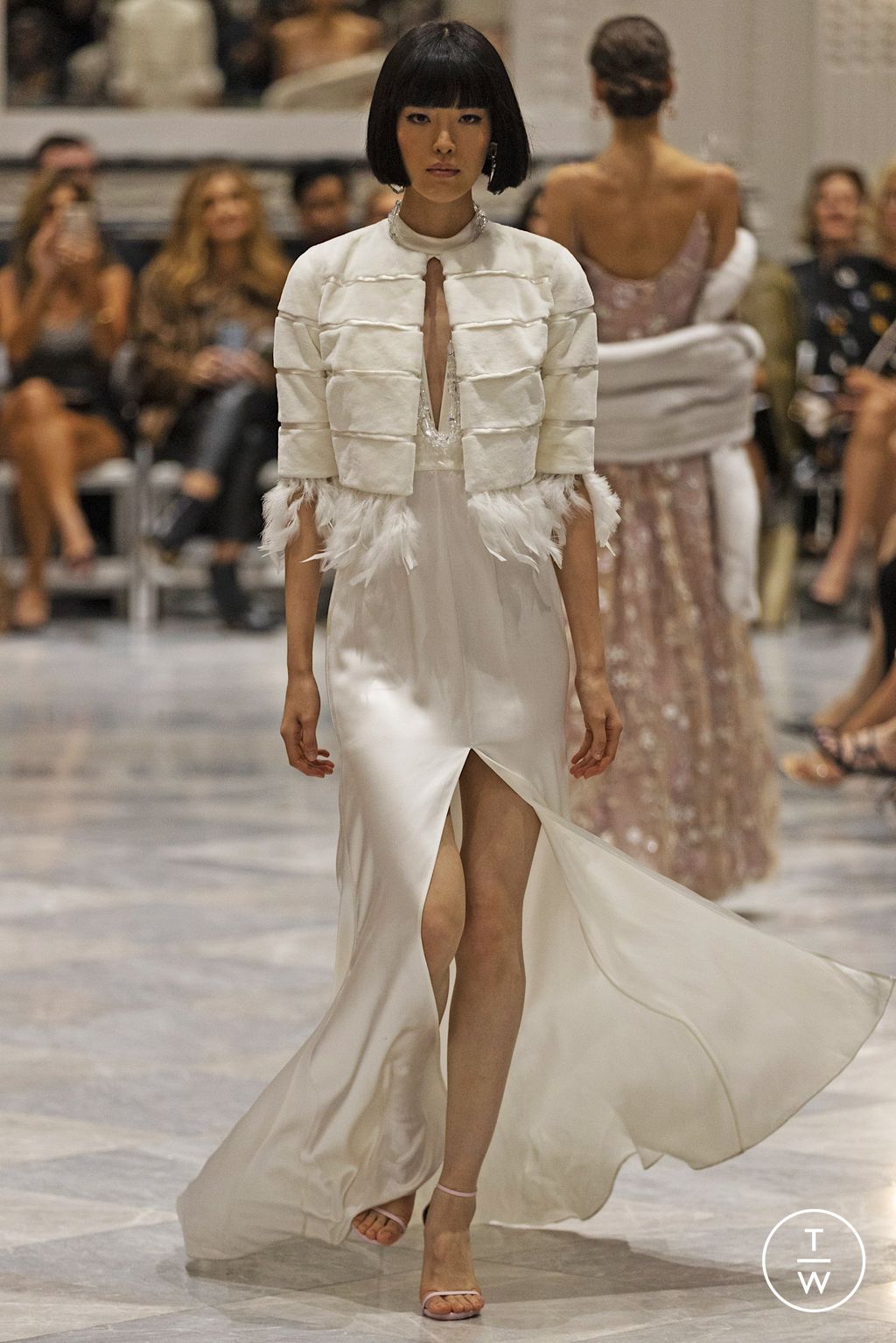 Fashion Week New York Spring/Summer 2023 look 30 from the Dennis Basso collection womenswear