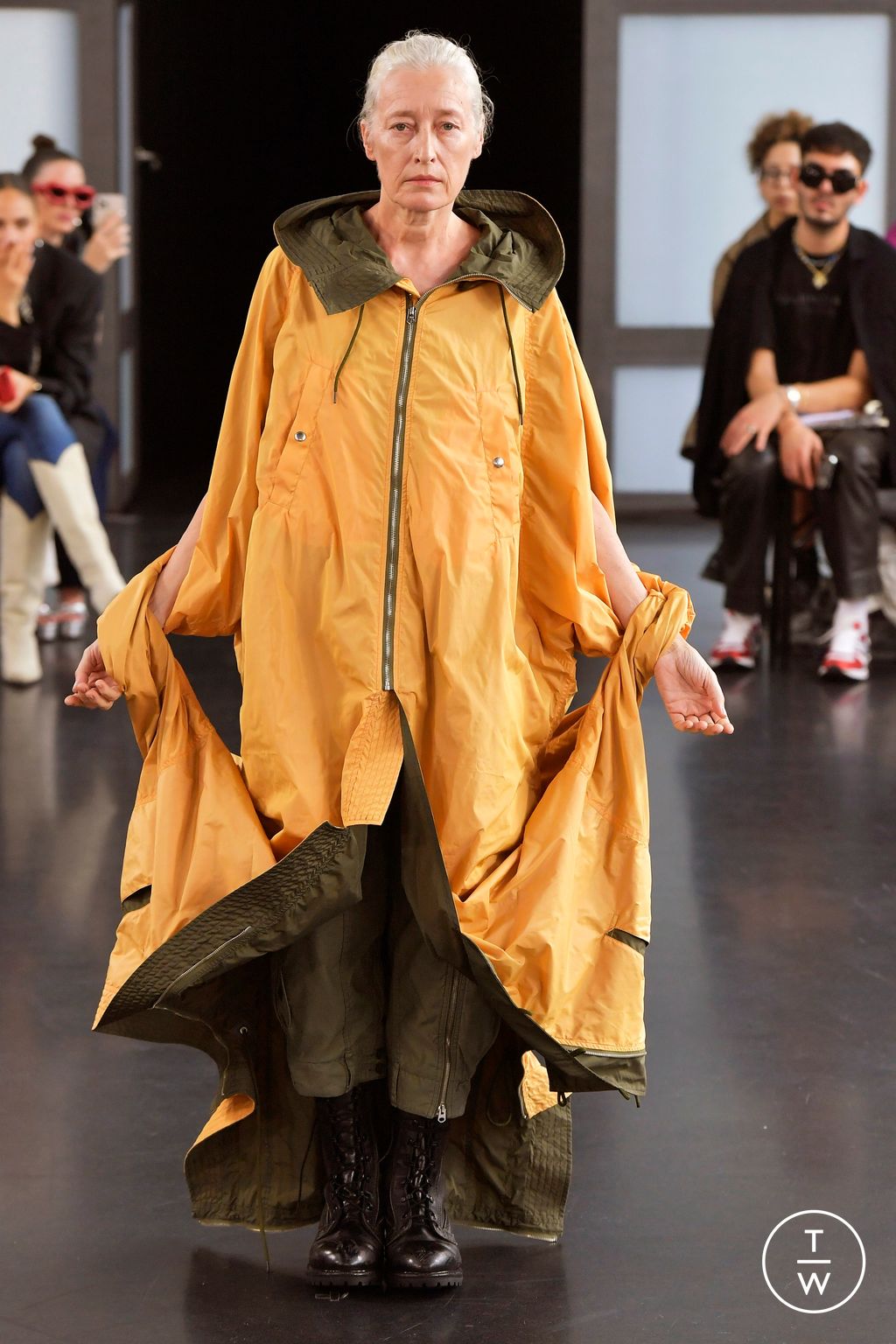 Fashion Week Paris Spring/Summer 2023 look 12 from the Beautiful People collection womenswear