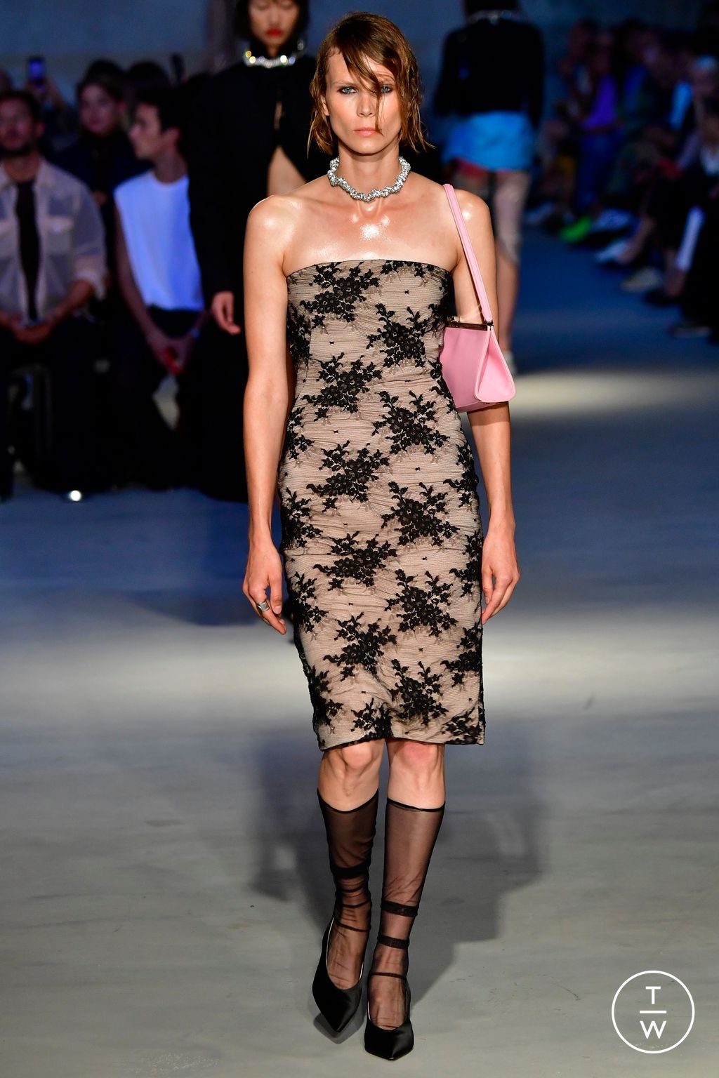 Fashion Week Milan Spring/Summer 2023 look 10 from the N°21 collection womenswear