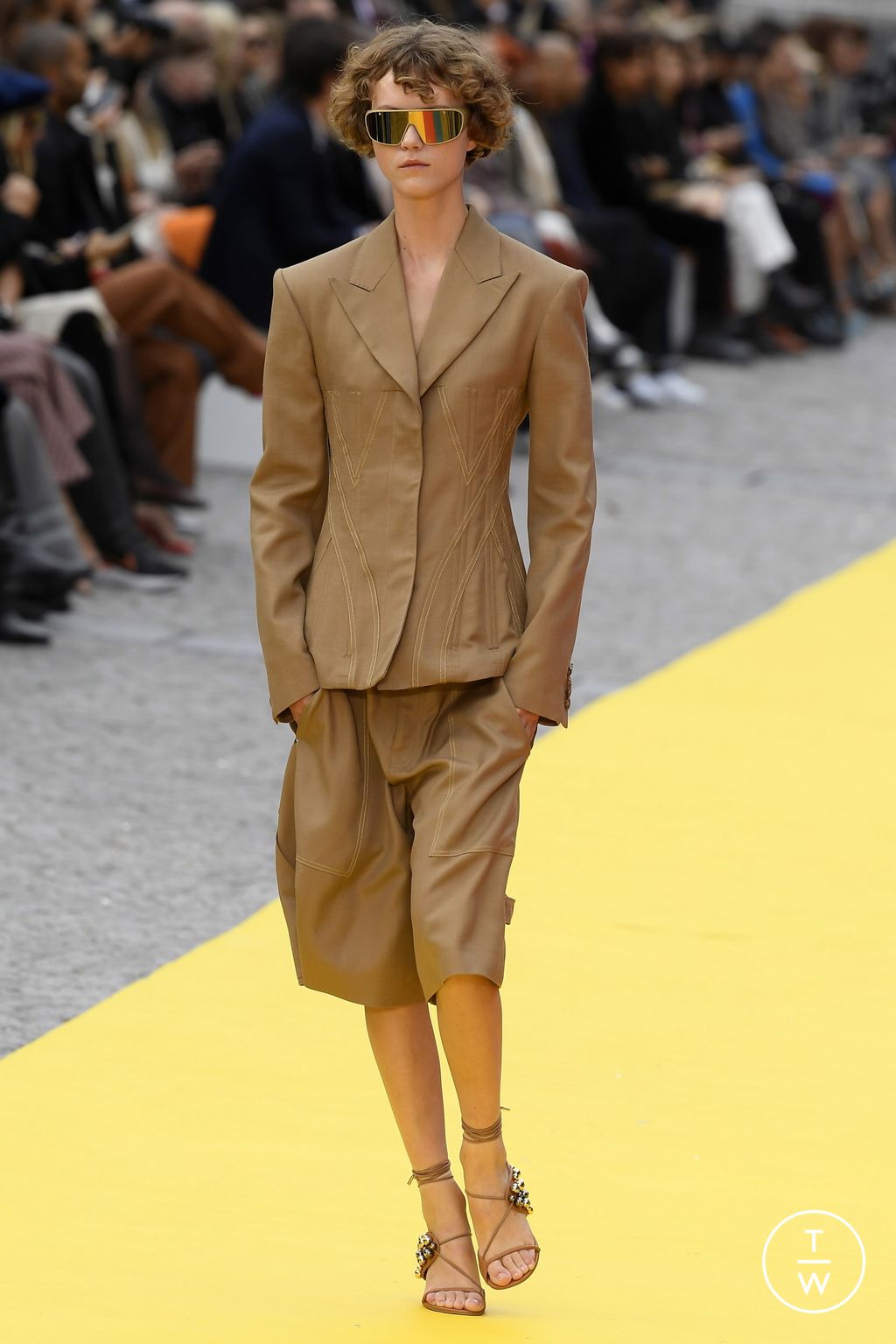 Fashion Week Paris Spring/Summer 2023 look 29 from the Stella McCartney collection 女装
