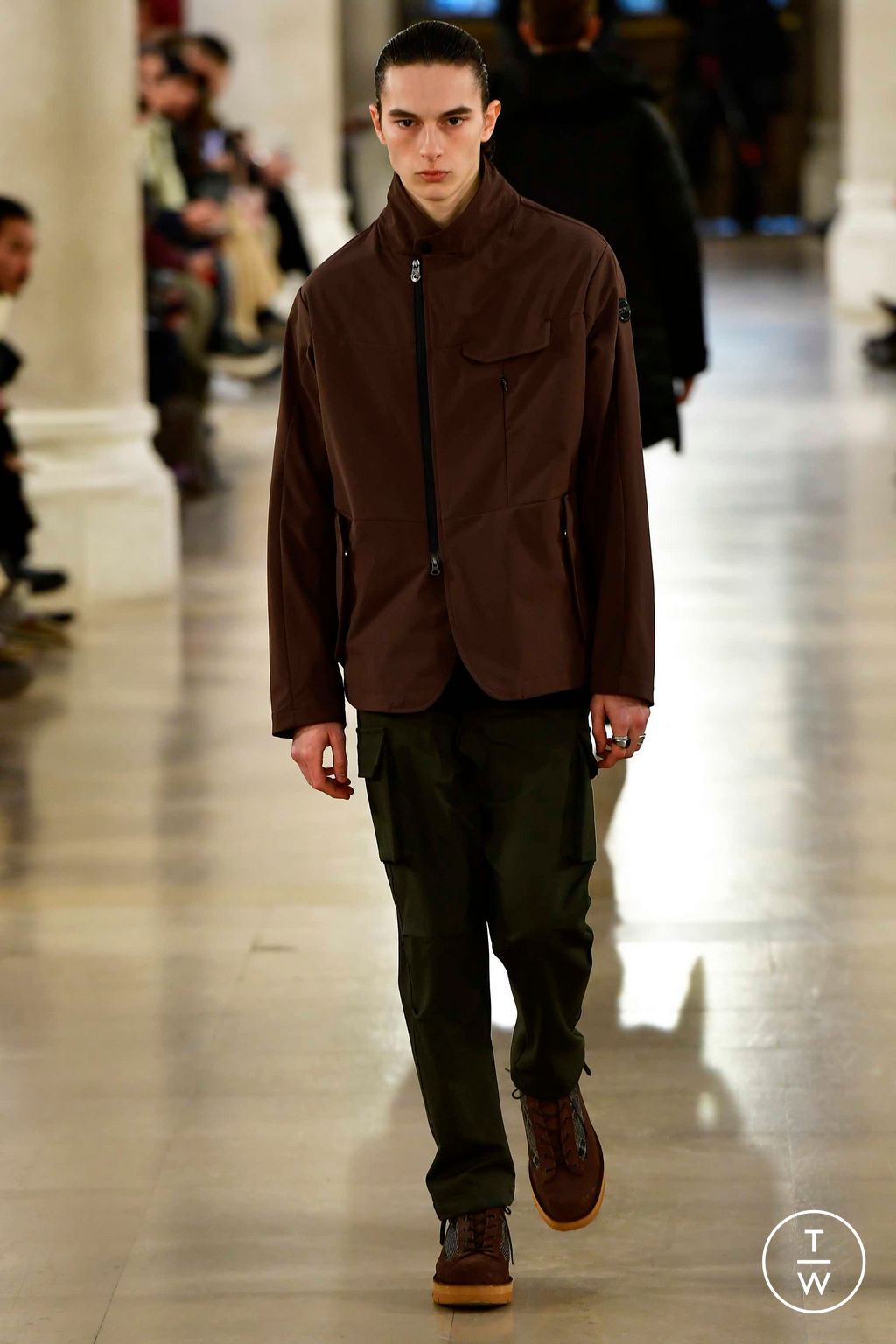 Fashion Week Paris Fall/Winter 2023 look 28 from the White Mountaineering collection menswear