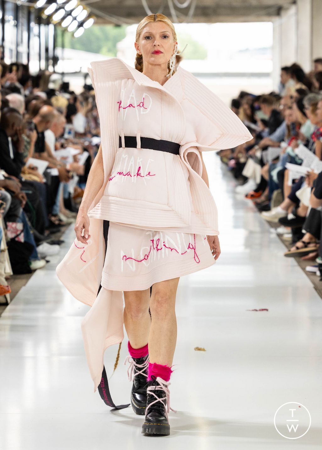Fashion Week Paris Spring/Summer 2024 look 96 de la collection IFM PARIS menswear