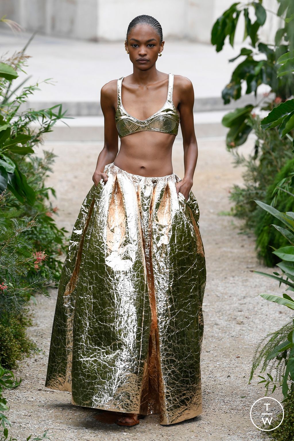 Fashion Week Paris Spring/Summer 2023 look 39 from the Zimmermann collection womenswear