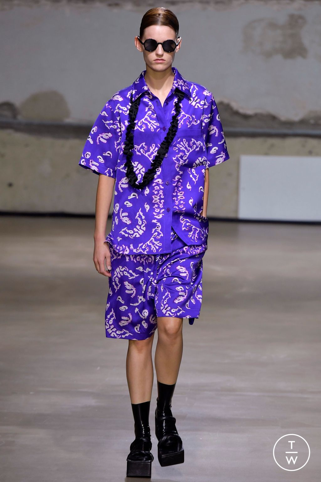 Fashion Week Paris Spring/Summer 2023 look 31 from the Christian Wijnants collection 女装