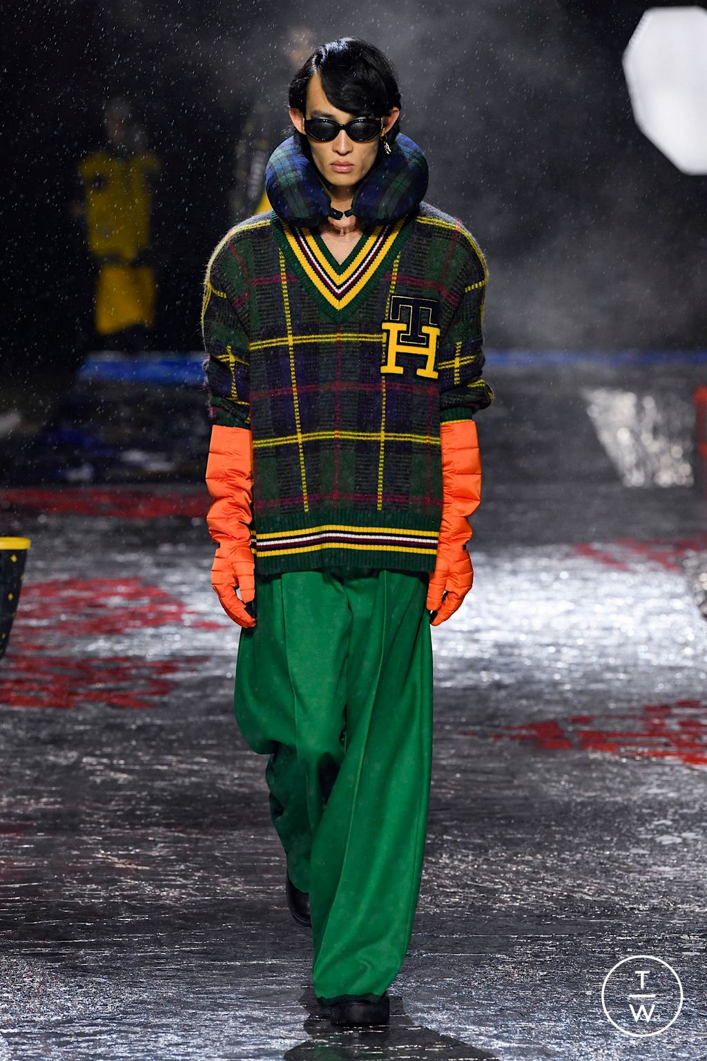 Fashion Week New York Fall/Winter 2022 look 7 de la collection Tommy Hilfiger womenswear