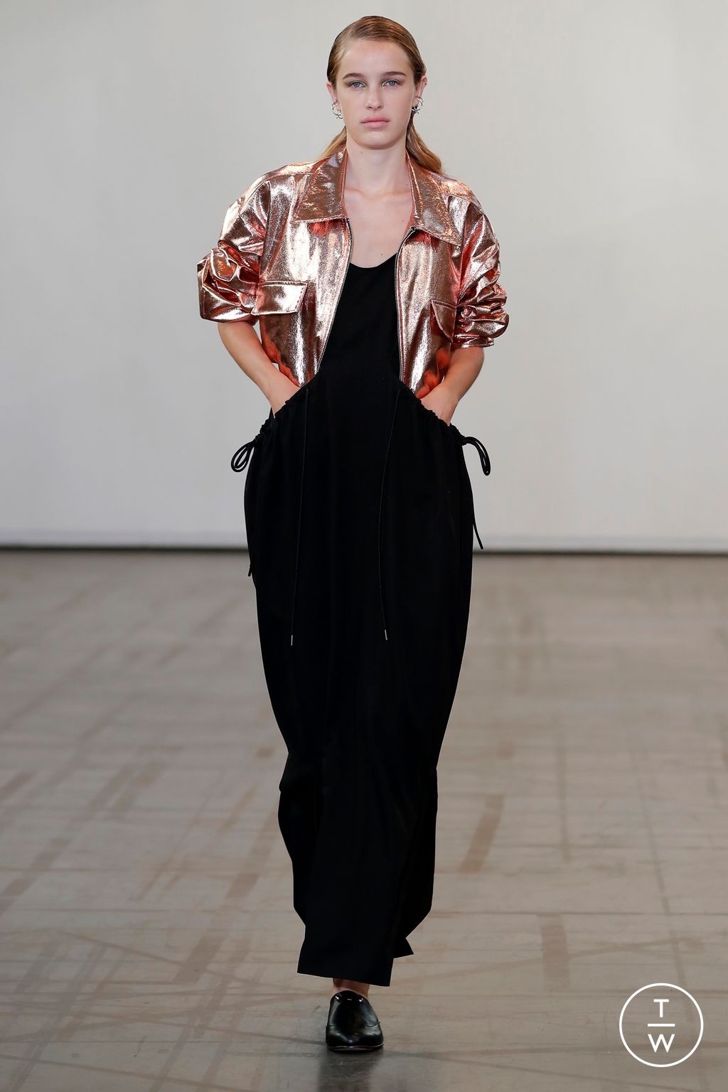 Fashion Week Paris Spring/Summer 2023 look 11 from the Ujoh collection 女装